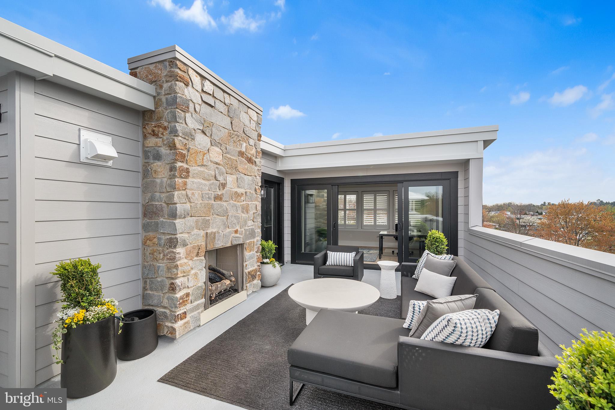 BROWNSTONES AT BERKLEY - Residential