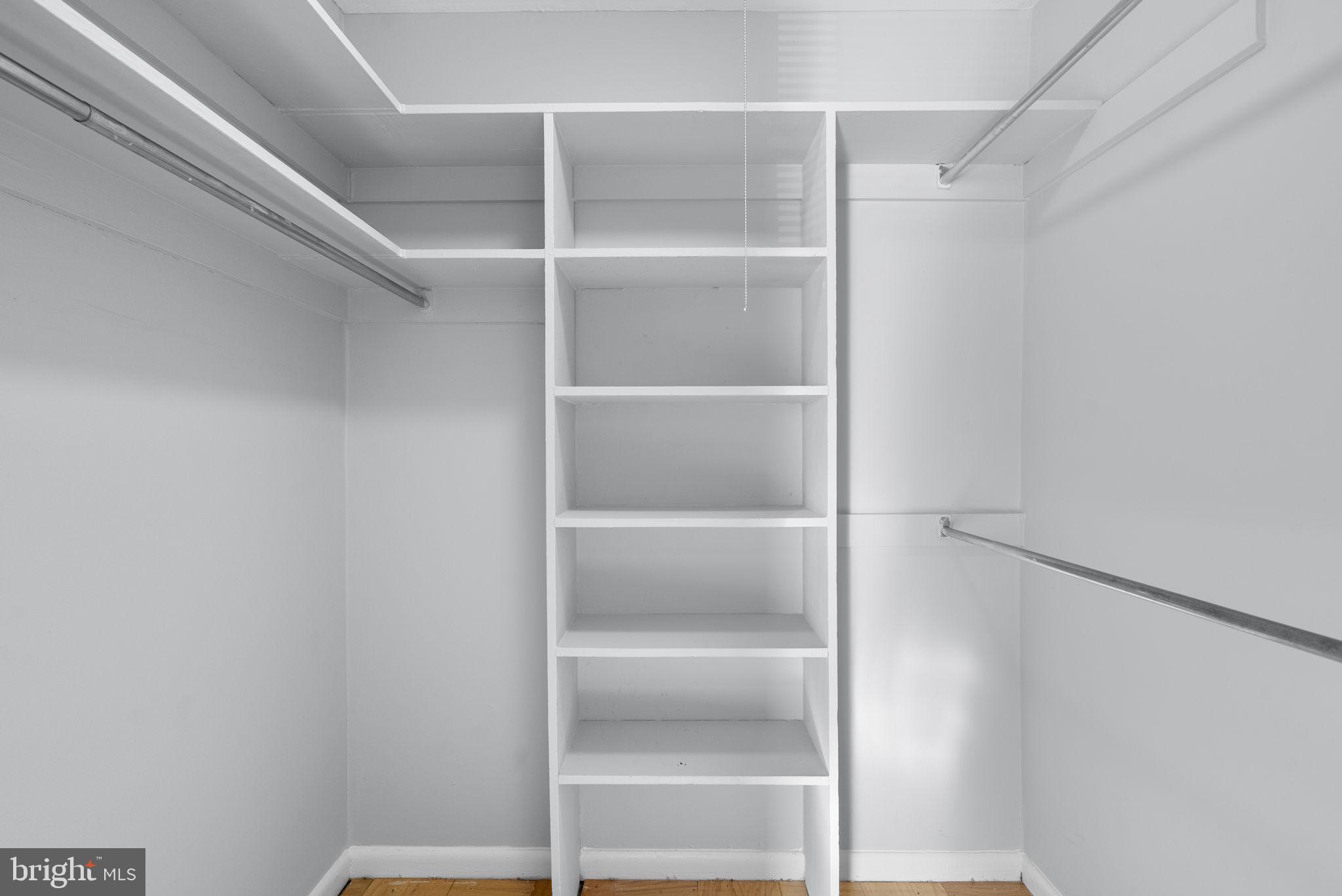 AMERICANA FINMARK - Residential