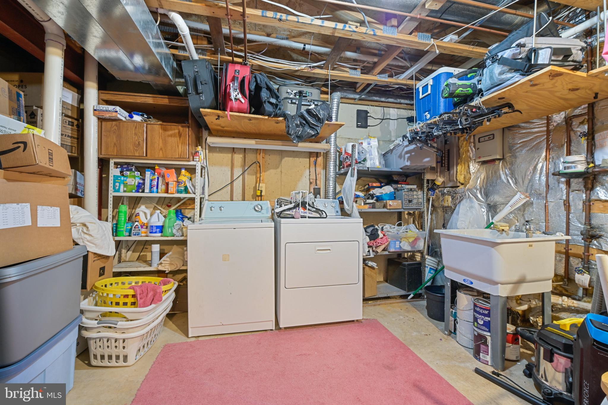 COUNTRY WALK - Residential