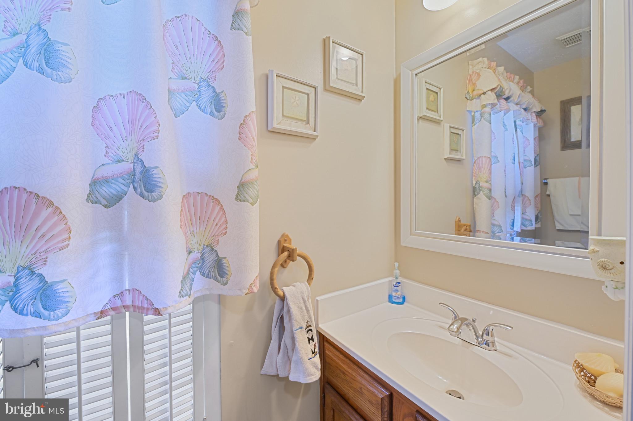 COUNTRY WALK - Residential