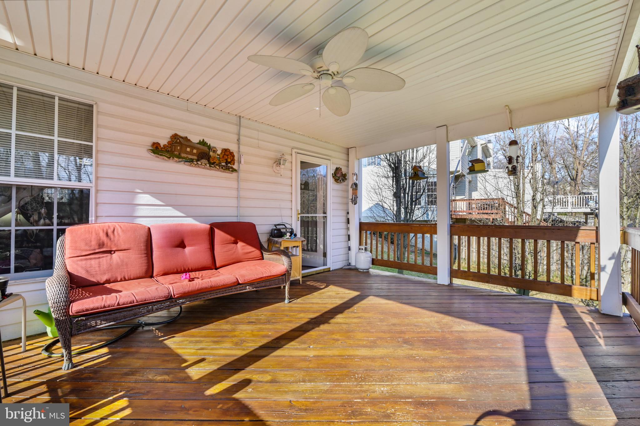 COUNTRY WALK - Residential