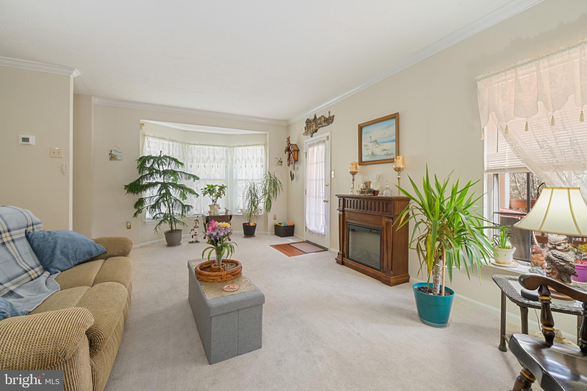 COUNTRY WALK - Residential