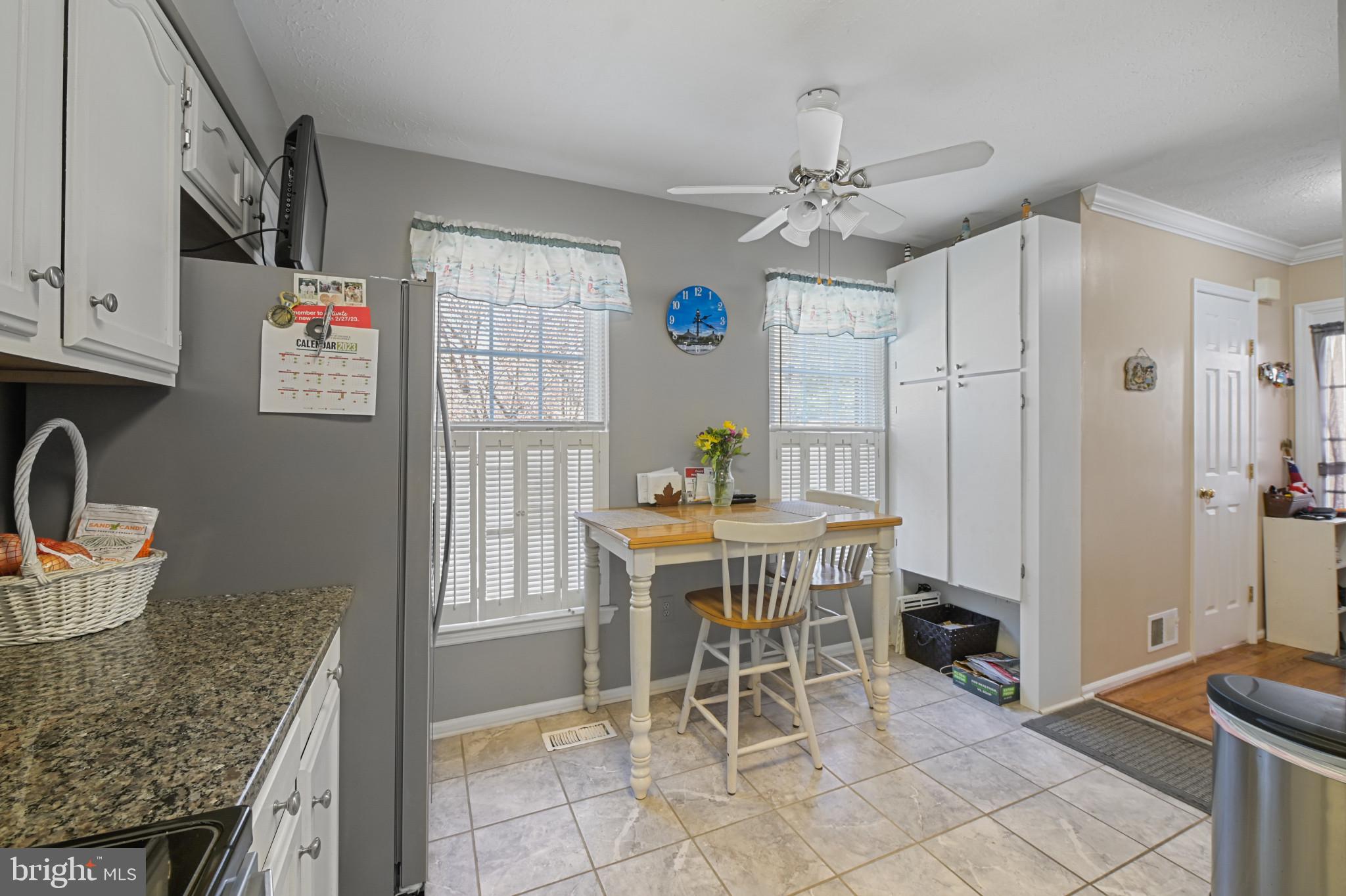 COUNTRY WALK - Residential