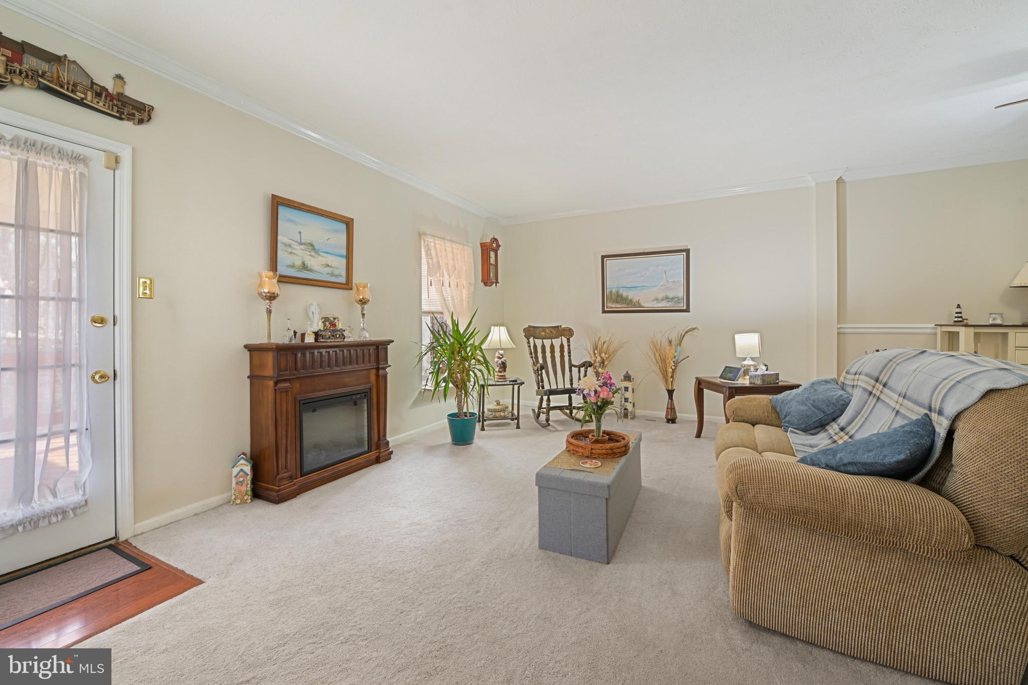 COUNTRY WALK - Residential