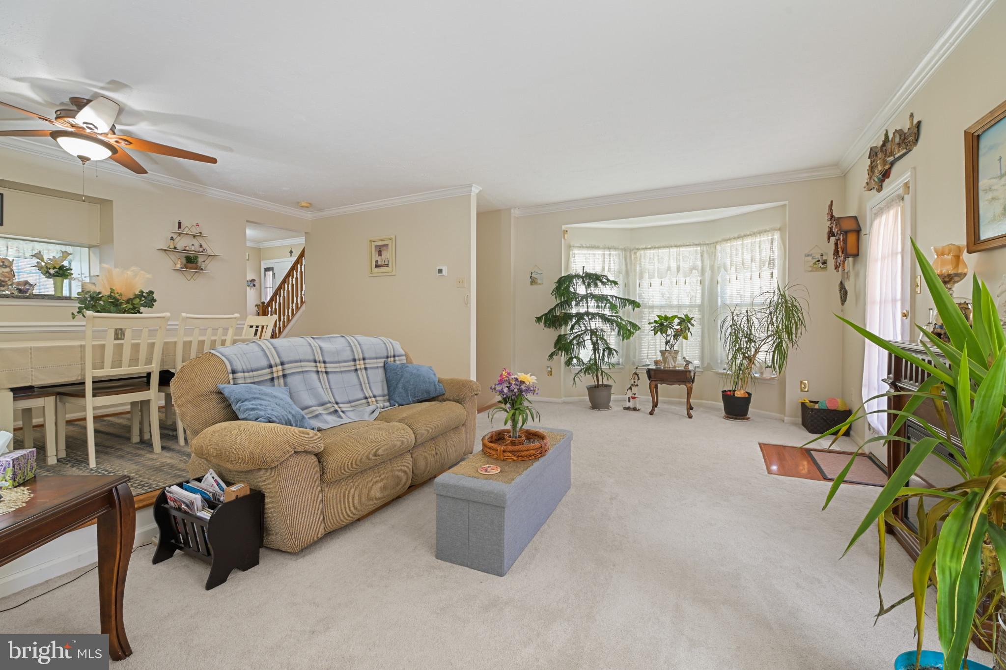 COUNTRY WALK - Residential