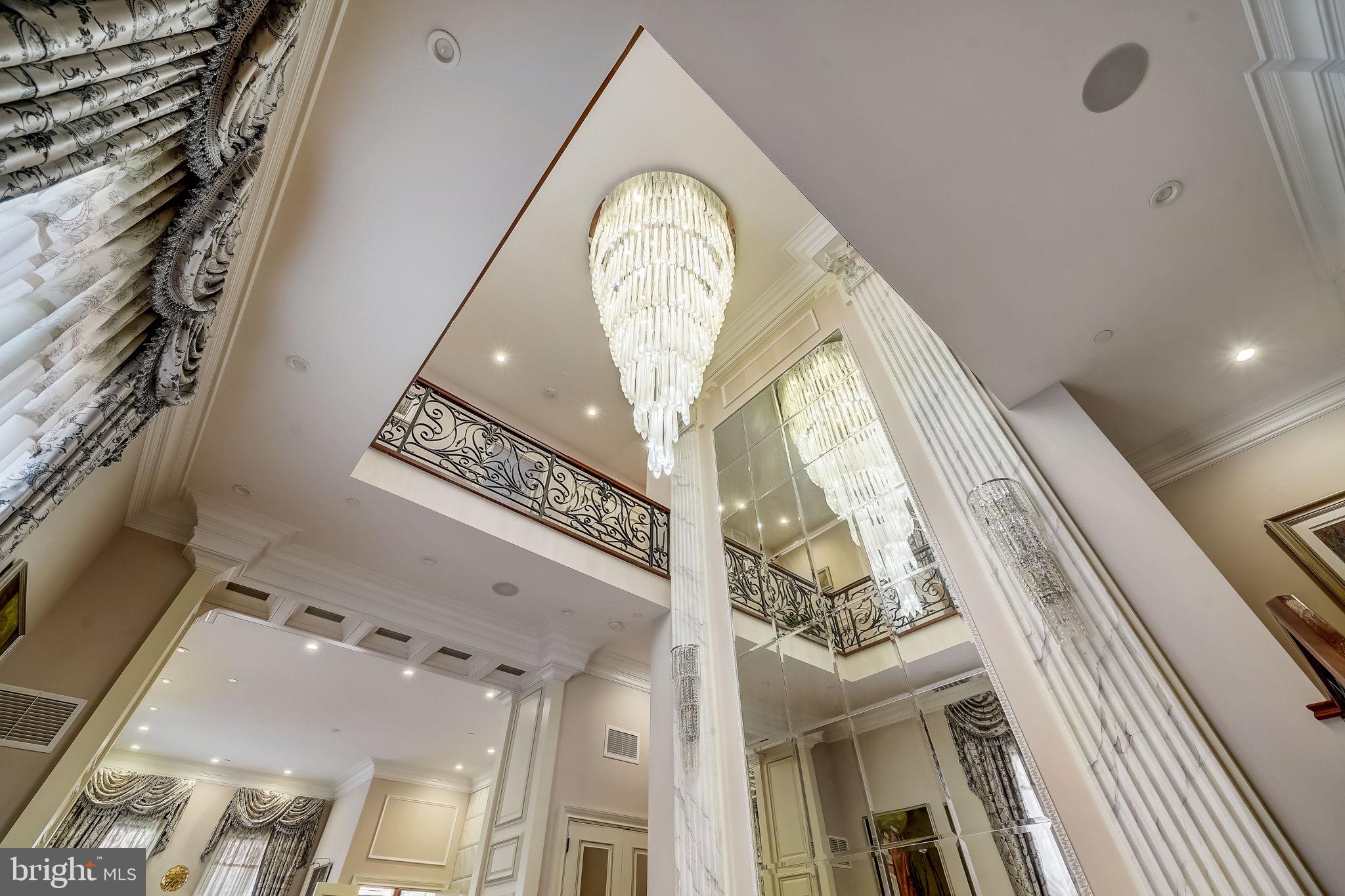 FAIRMOUNT - Residential