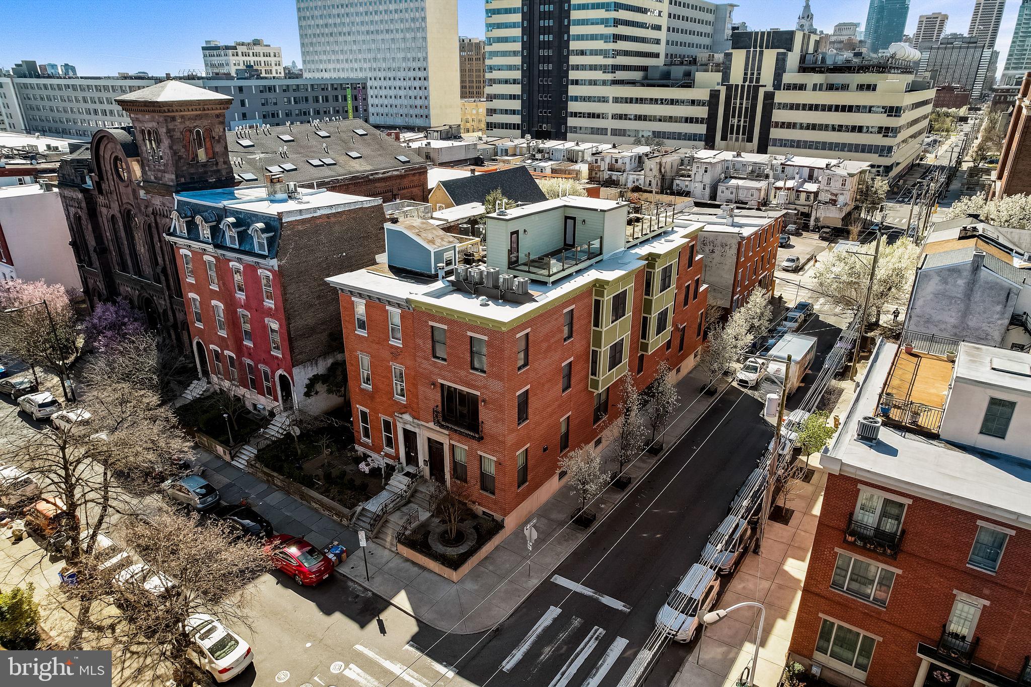 FAIRMOUNT - Residential