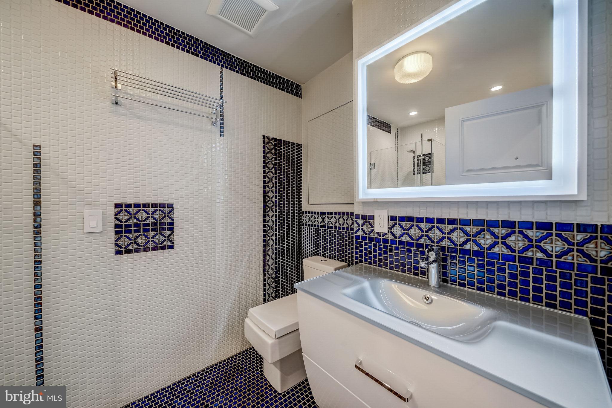 FAIRMOUNT - Residential