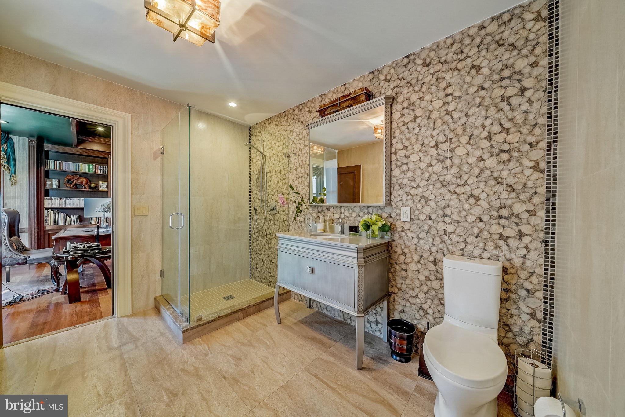 FAIRMOUNT - Residential