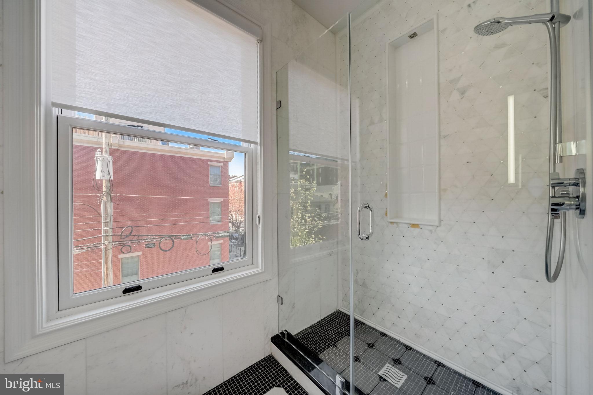 FAIRMOUNT - Residential