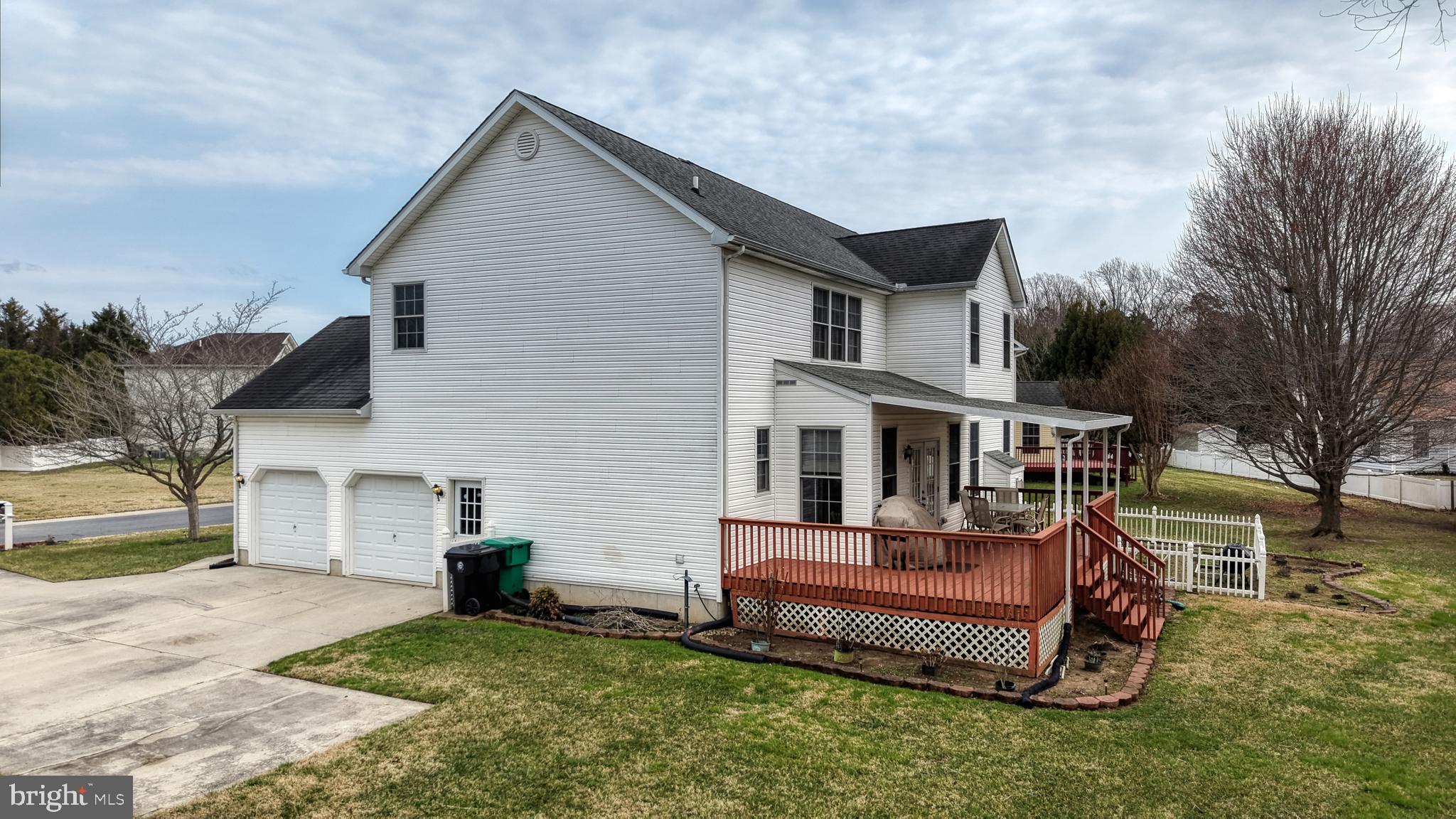 STONEGATE - Residential