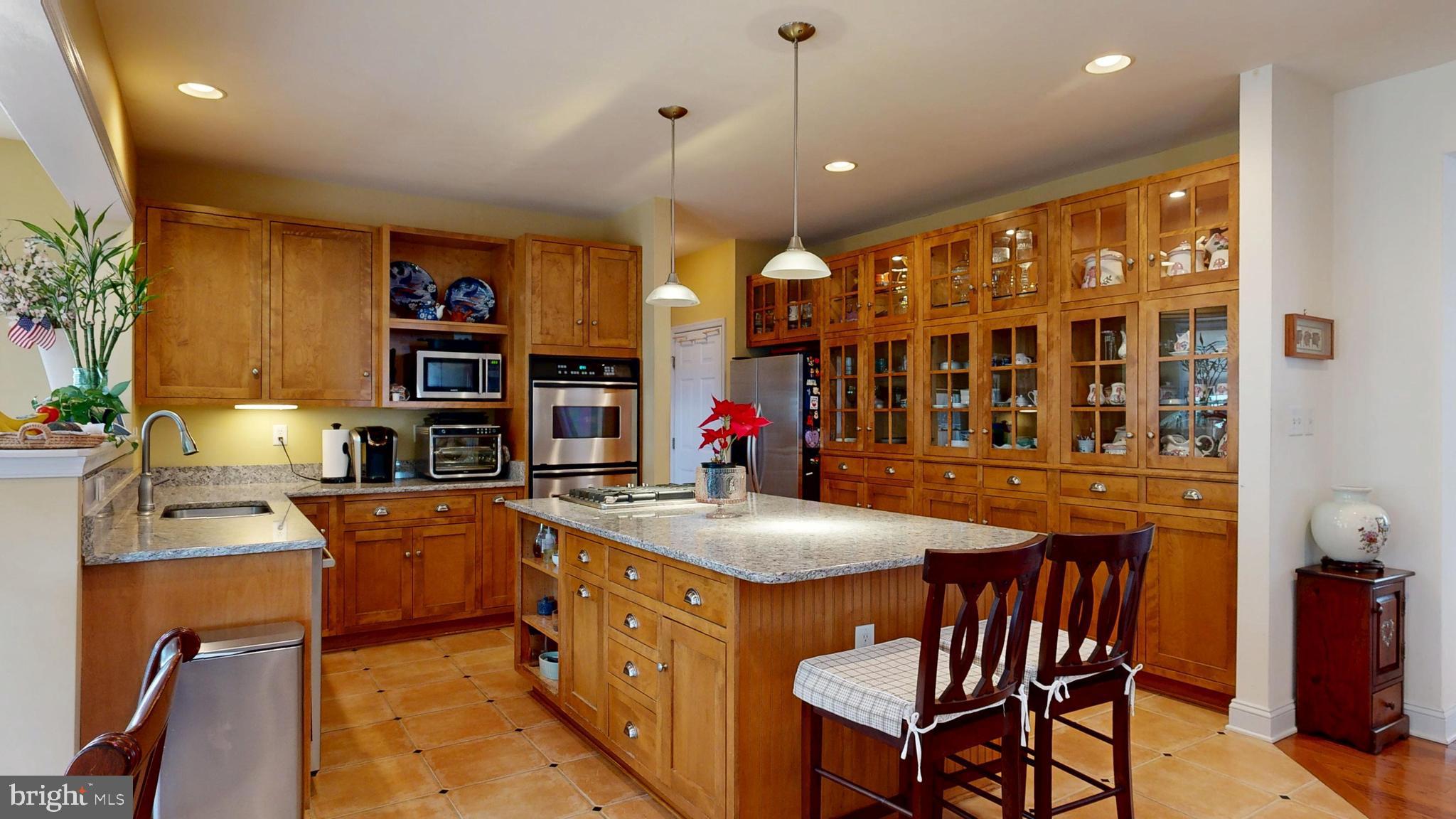 STONEGATE - Residential