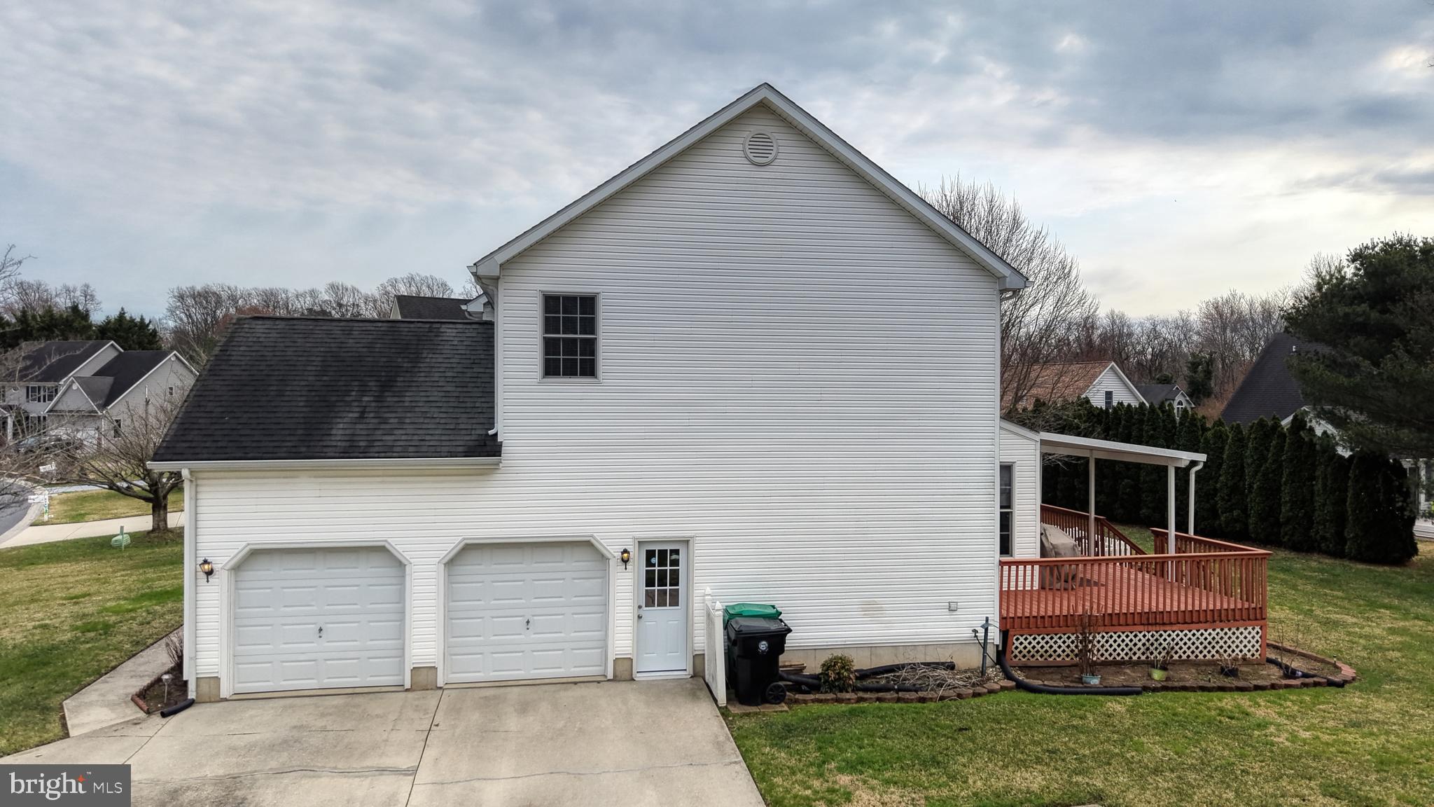 STONEGATE - Residential