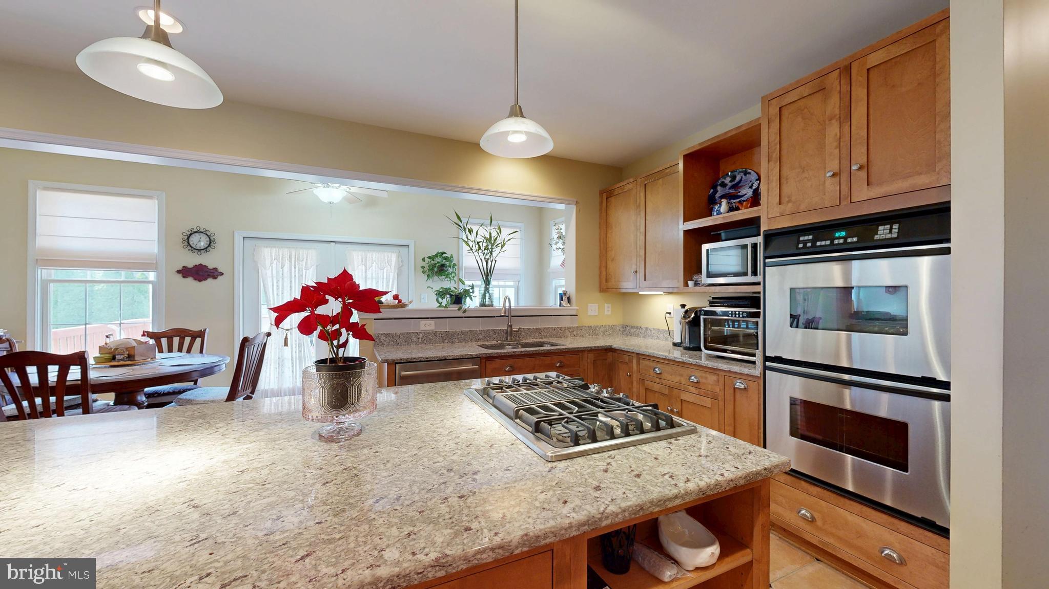 STONEGATE - Residential