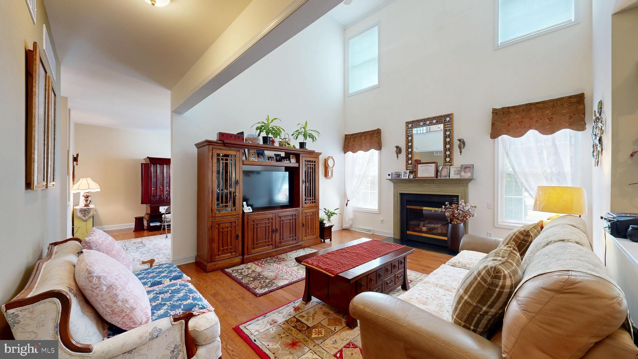 STONEGATE - Residential