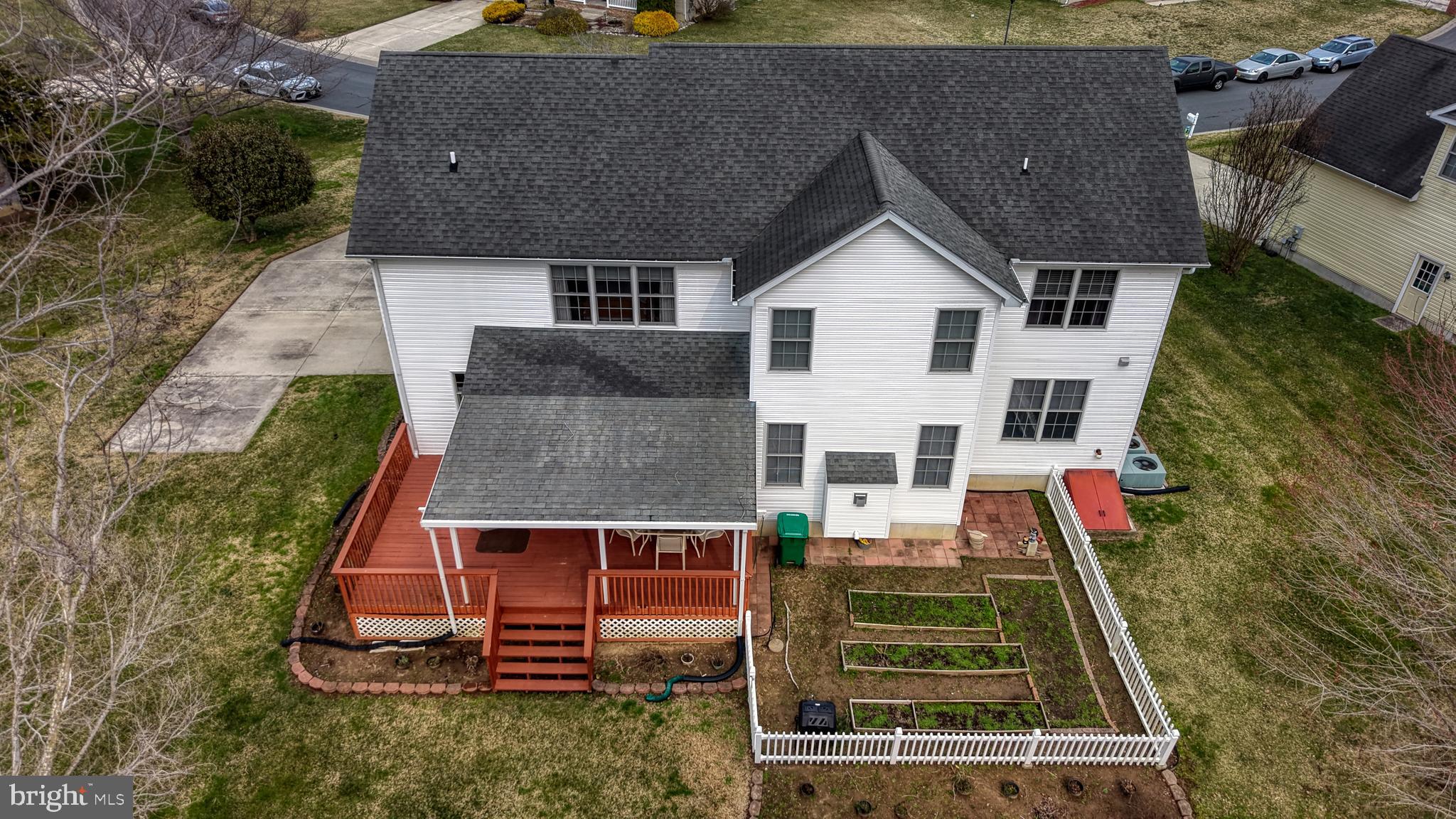 STONEGATE - Residential