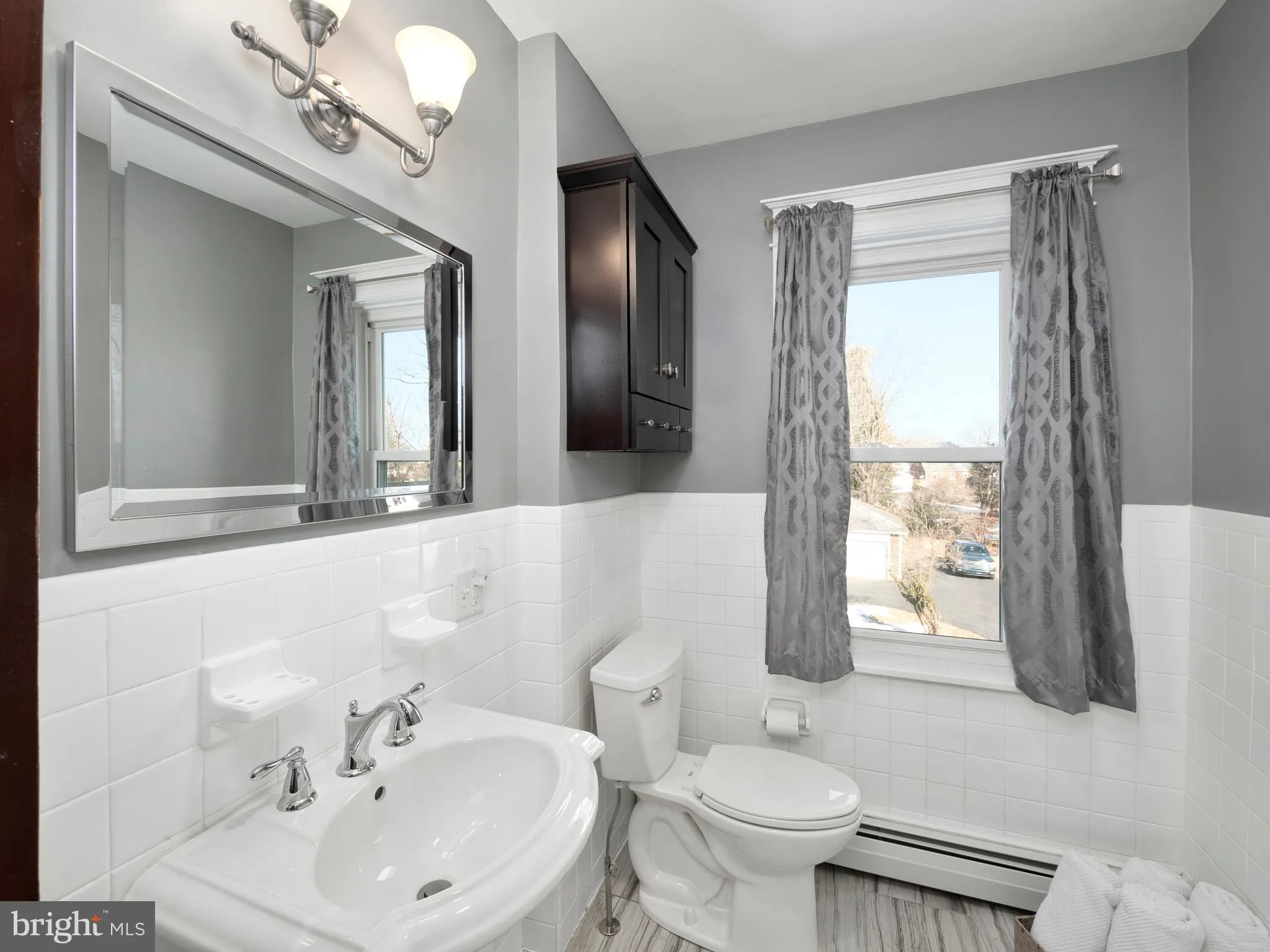 Quakertown, Pennsylvania 18951, United States, 3 Bedrooms Bedrooms, ,2 BathroomsBathrooms,Residential,Pending,6437