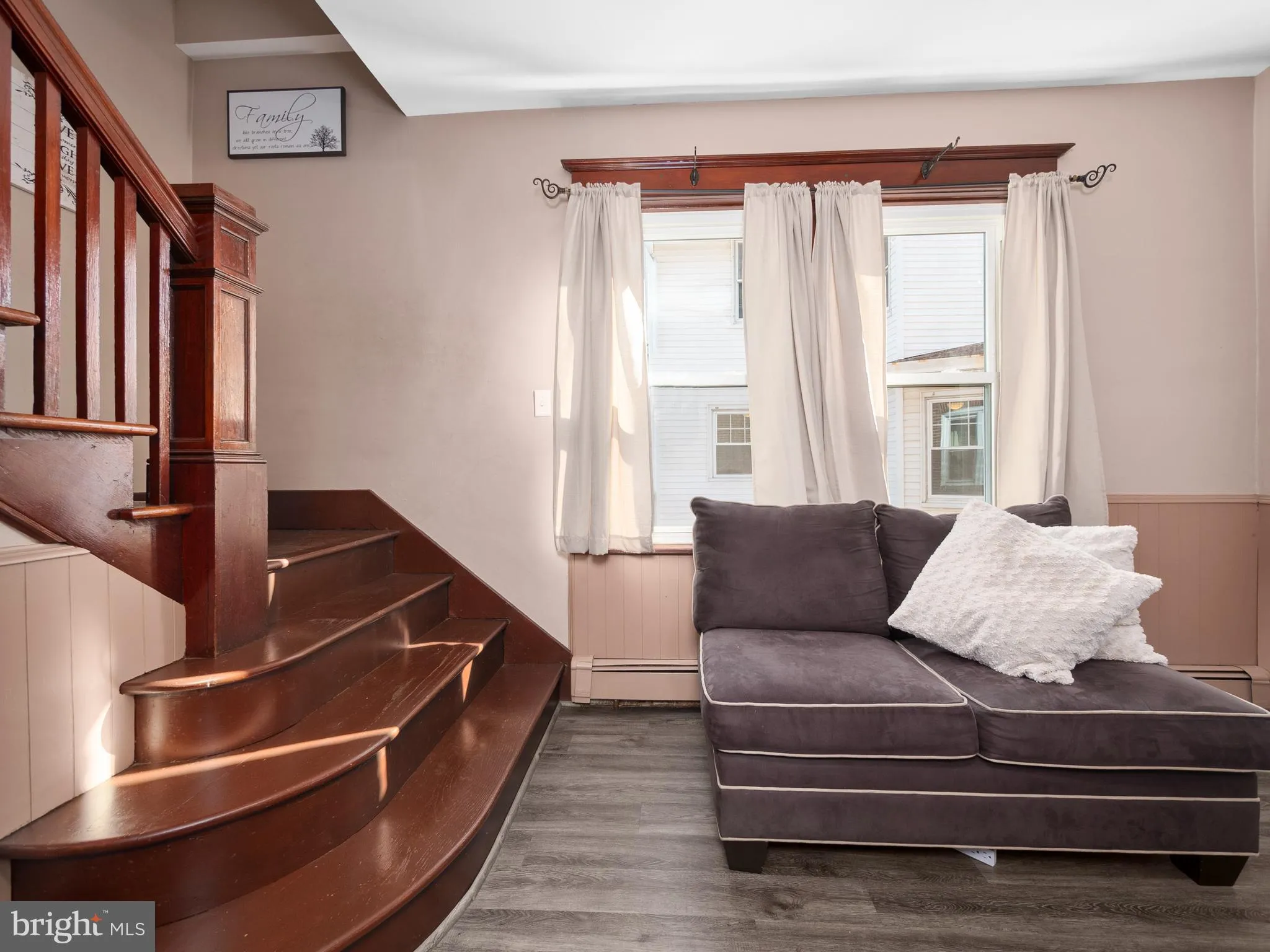 Quakertown, Pennsylvania 18951, United States, 3 Bedrooms Bedrooms, ,2 BathroomsBathrooms,Residential,Pending,6437