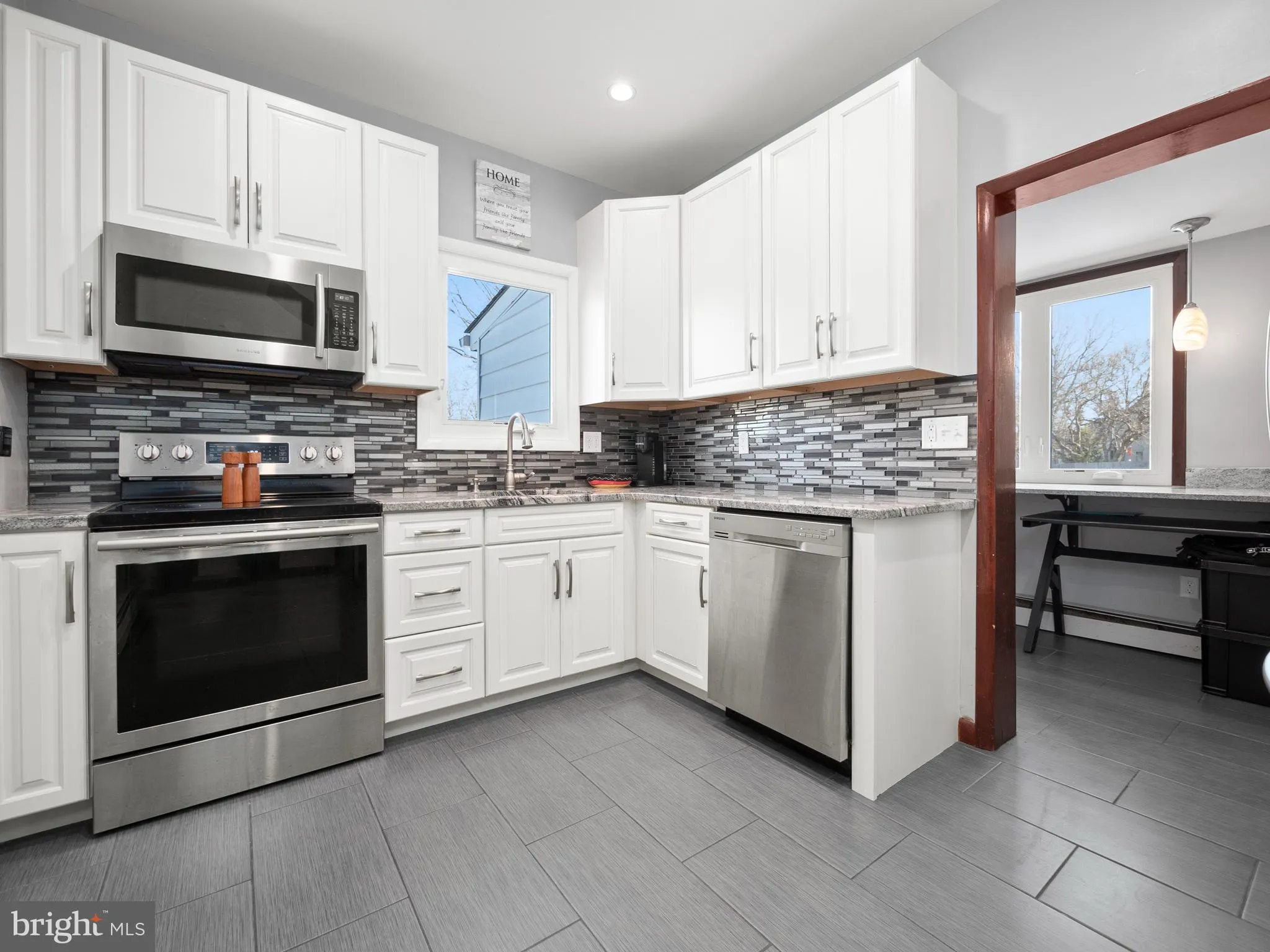 Quakertown, Pennsylvania 18951, United States, 3 Bedrooms Bedrooms, ,2 BathroomsBathrooms,Residential,Pending,6437