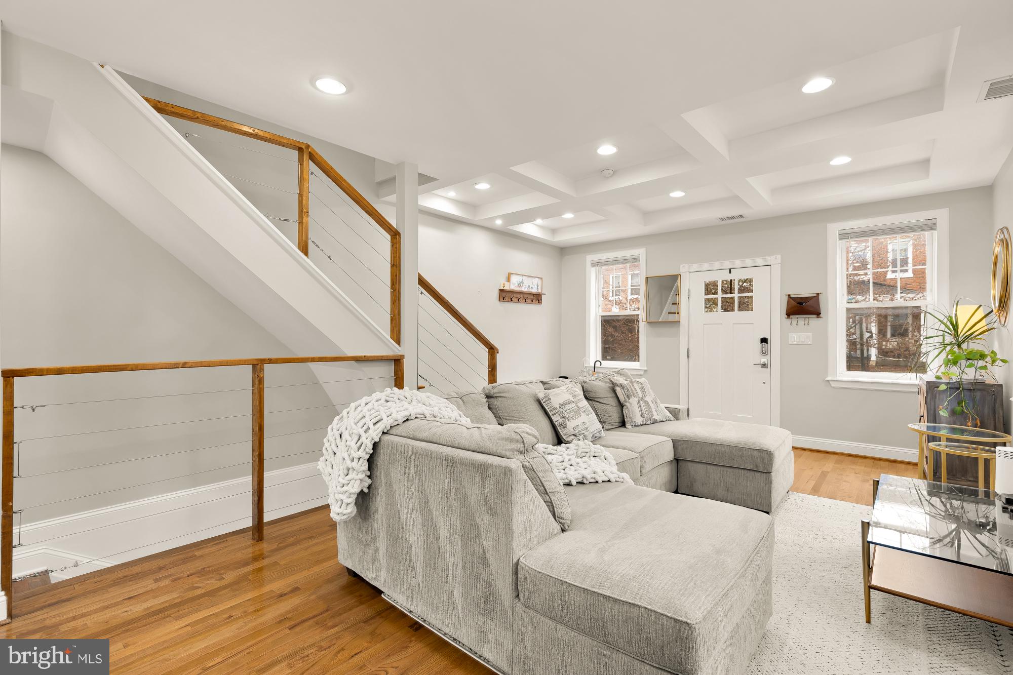 729 ROXBORO PLACE NW