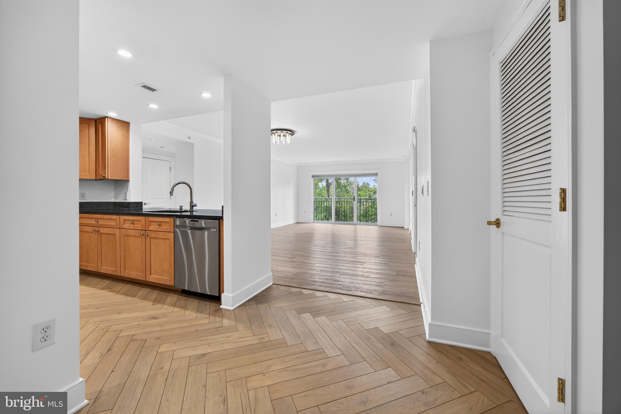 RESIDENCES AT PARK PLACE - Residential
