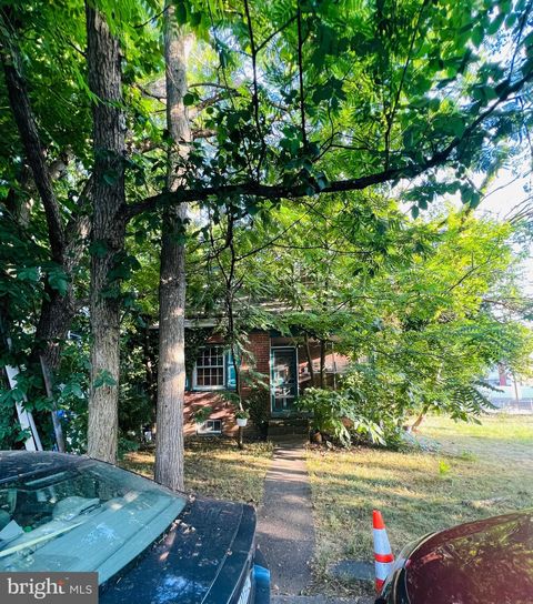 2810 5TH STREET S ARLINGTON VA 22204