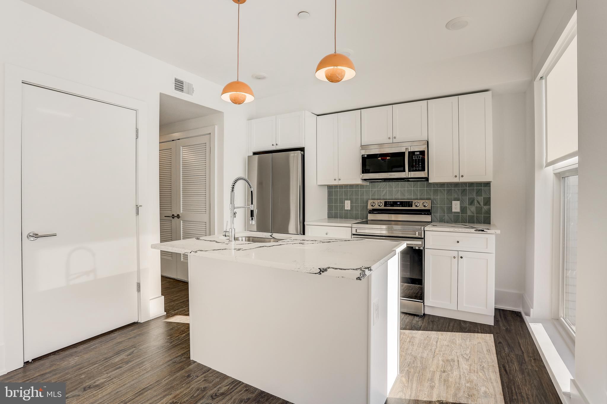 ROXBOROUGH - Residential Lease