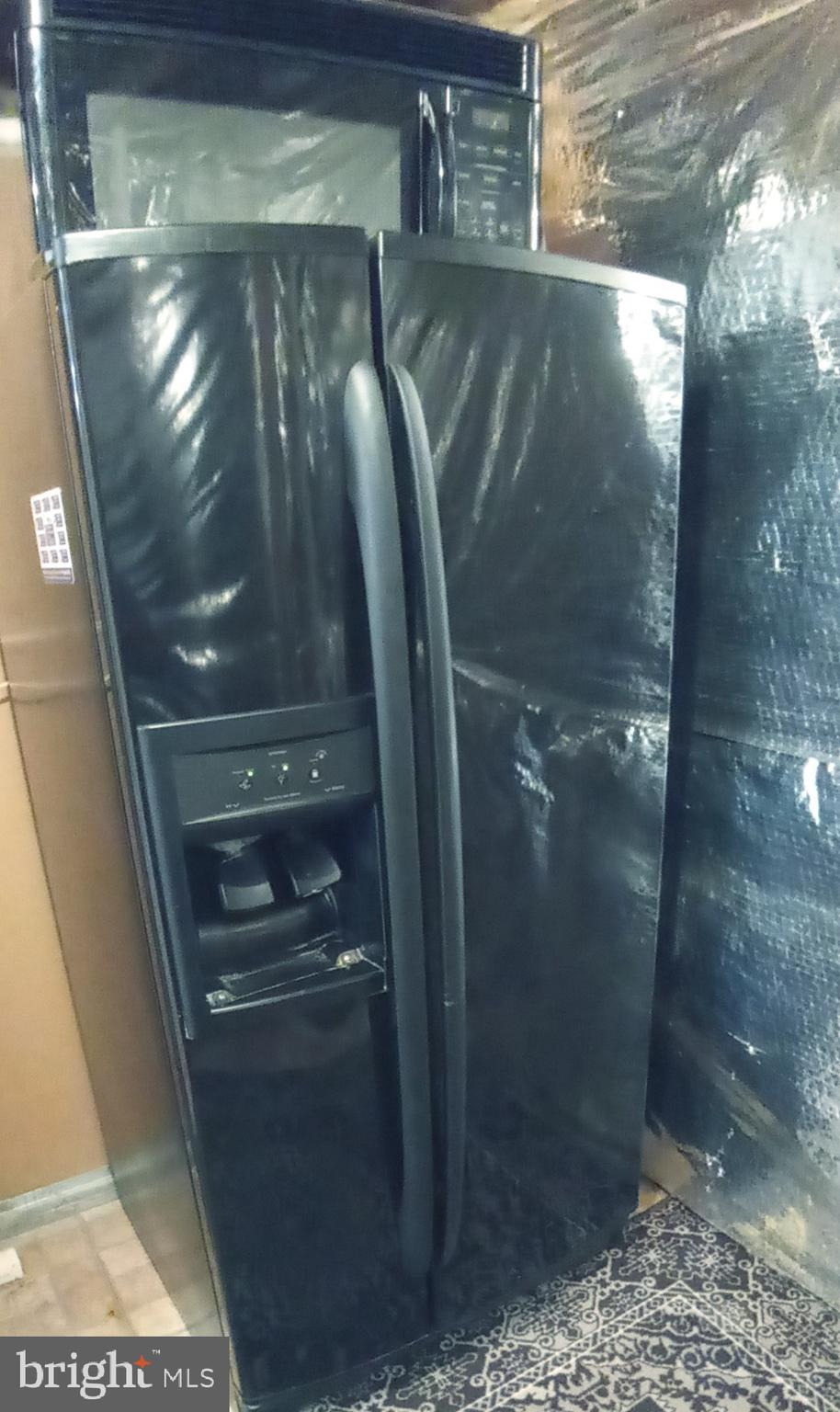 ROLLING MEADOWS SUB - Residential