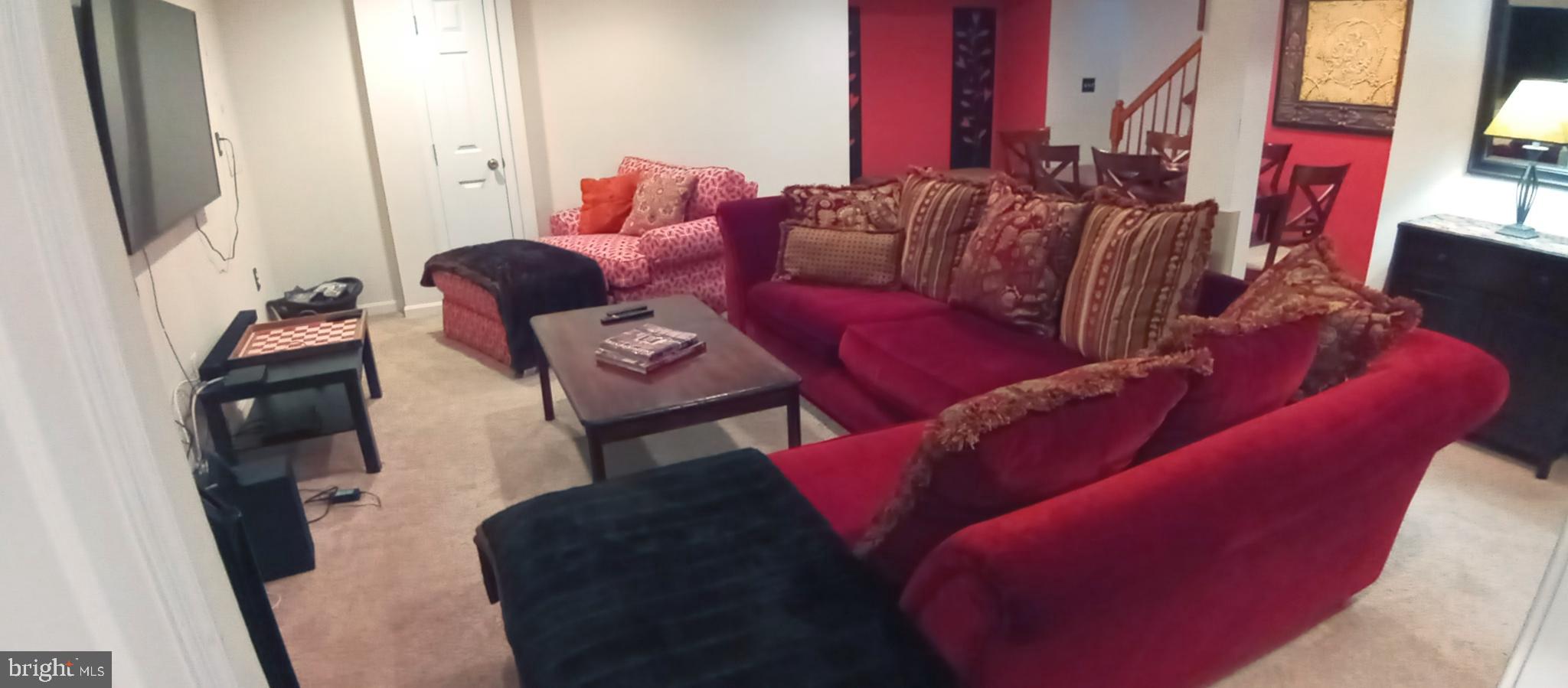 ROLLING MEADOWS SUB - Residential