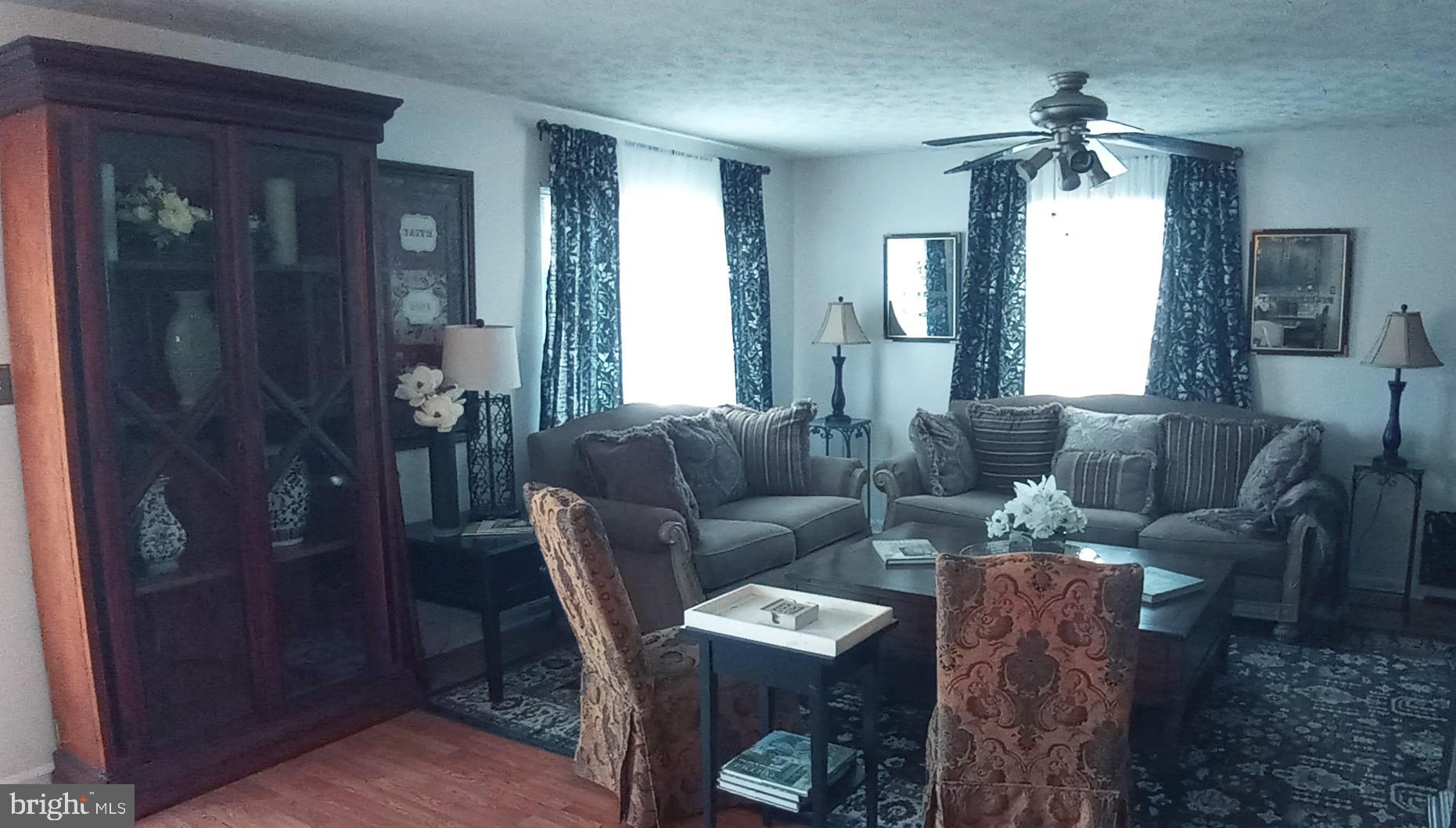 ROLLING MEADOWS SUB - Residential