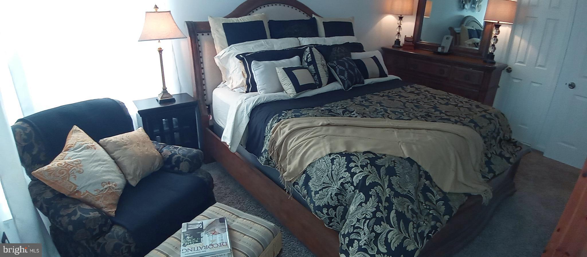 ROLLING MEADOWS SUB - Residential