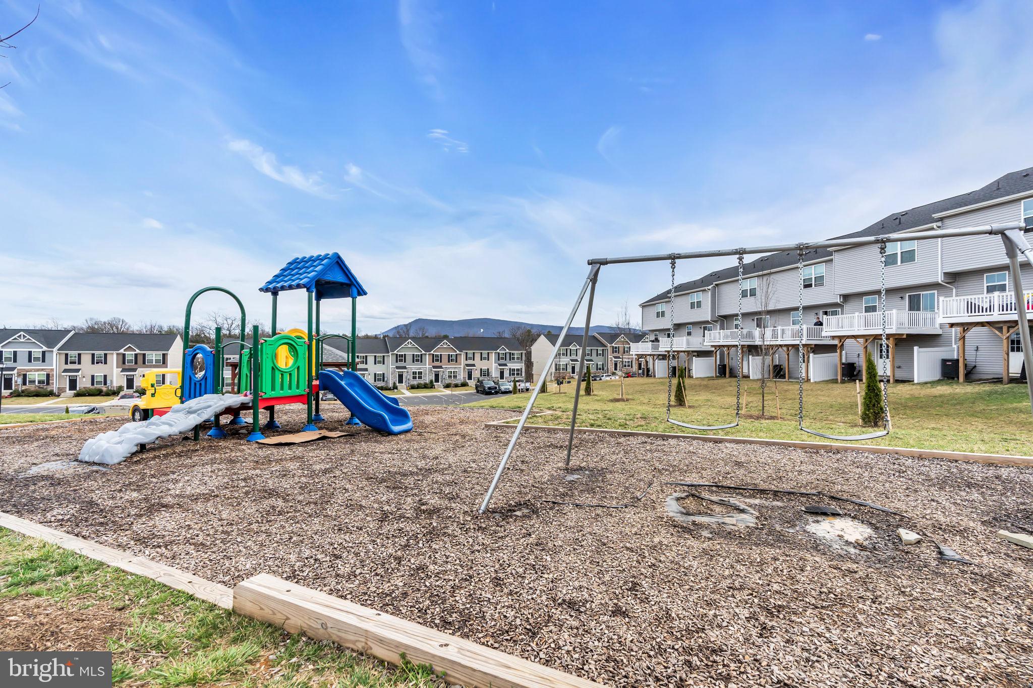 CEDAR SPRING - Residential