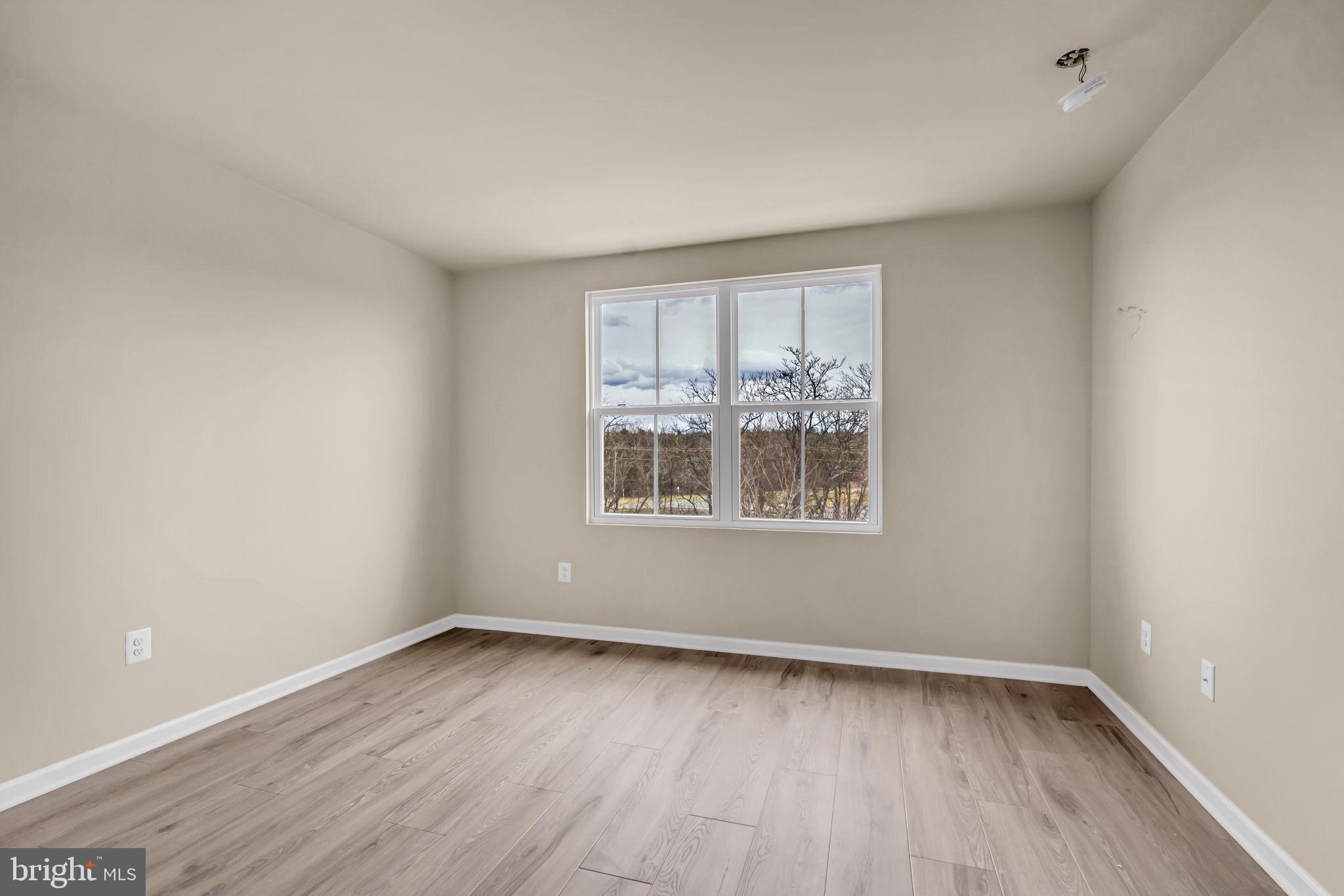 CEDAR SPRING - Residential