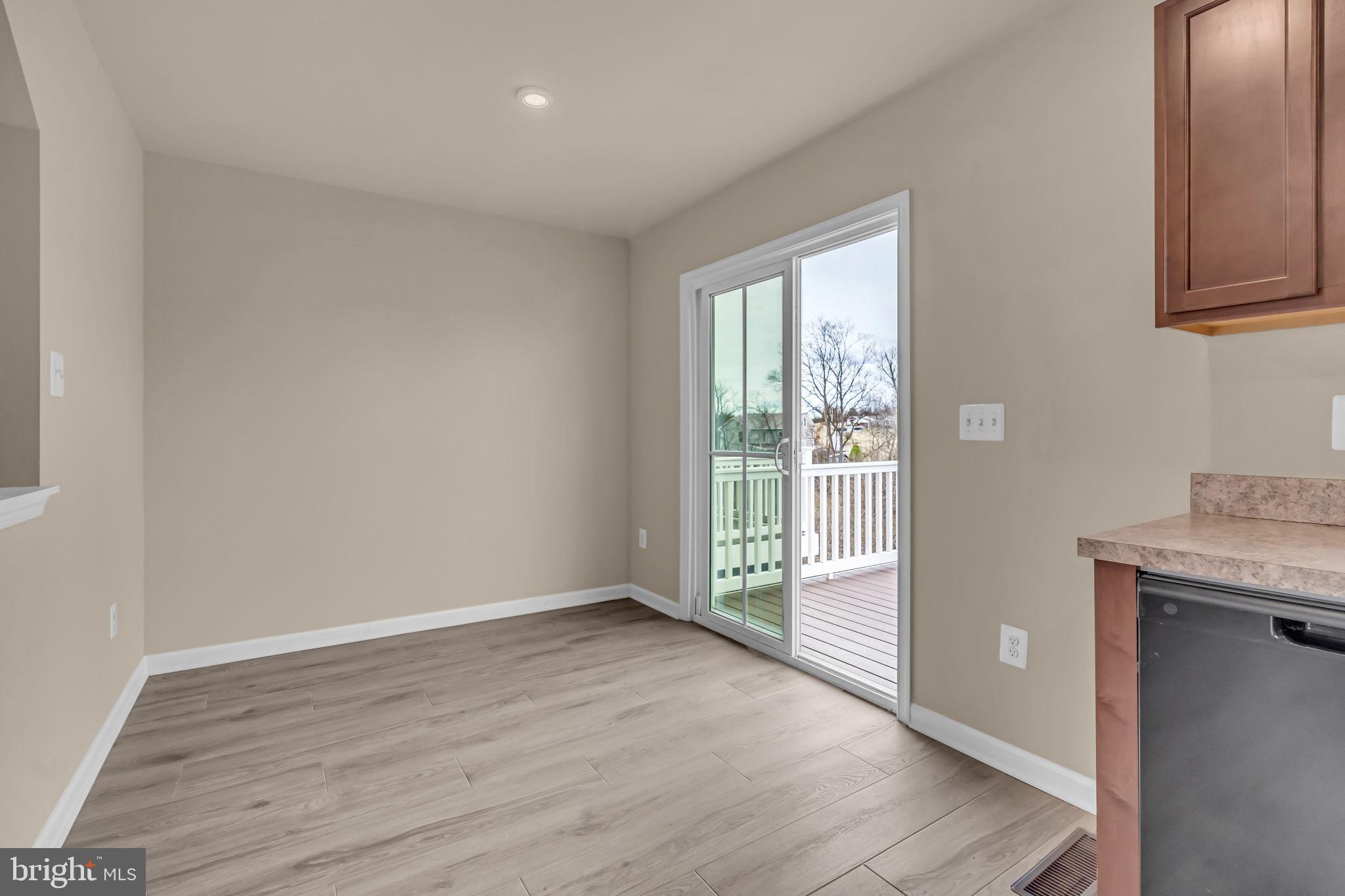 CEDAR SPRING - Residential