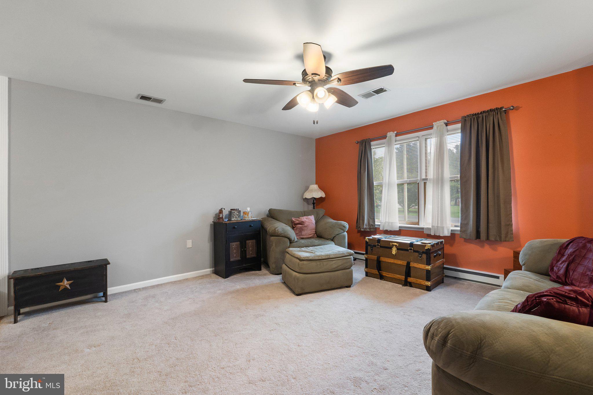 SPRING VALLEY - Residential