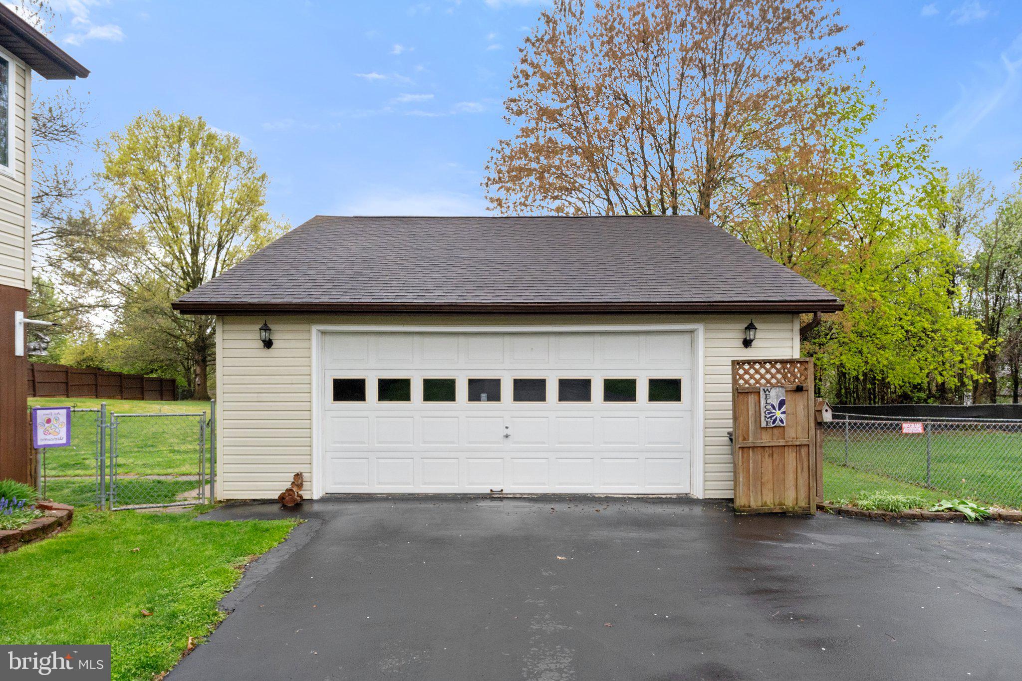 SPRING VALLEY - Residential