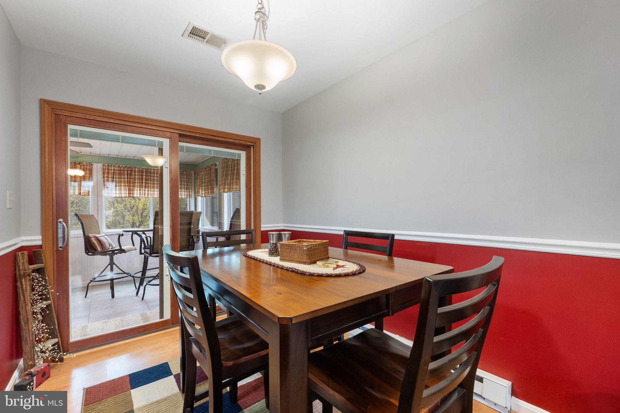 SPRING VALLEY - Residential