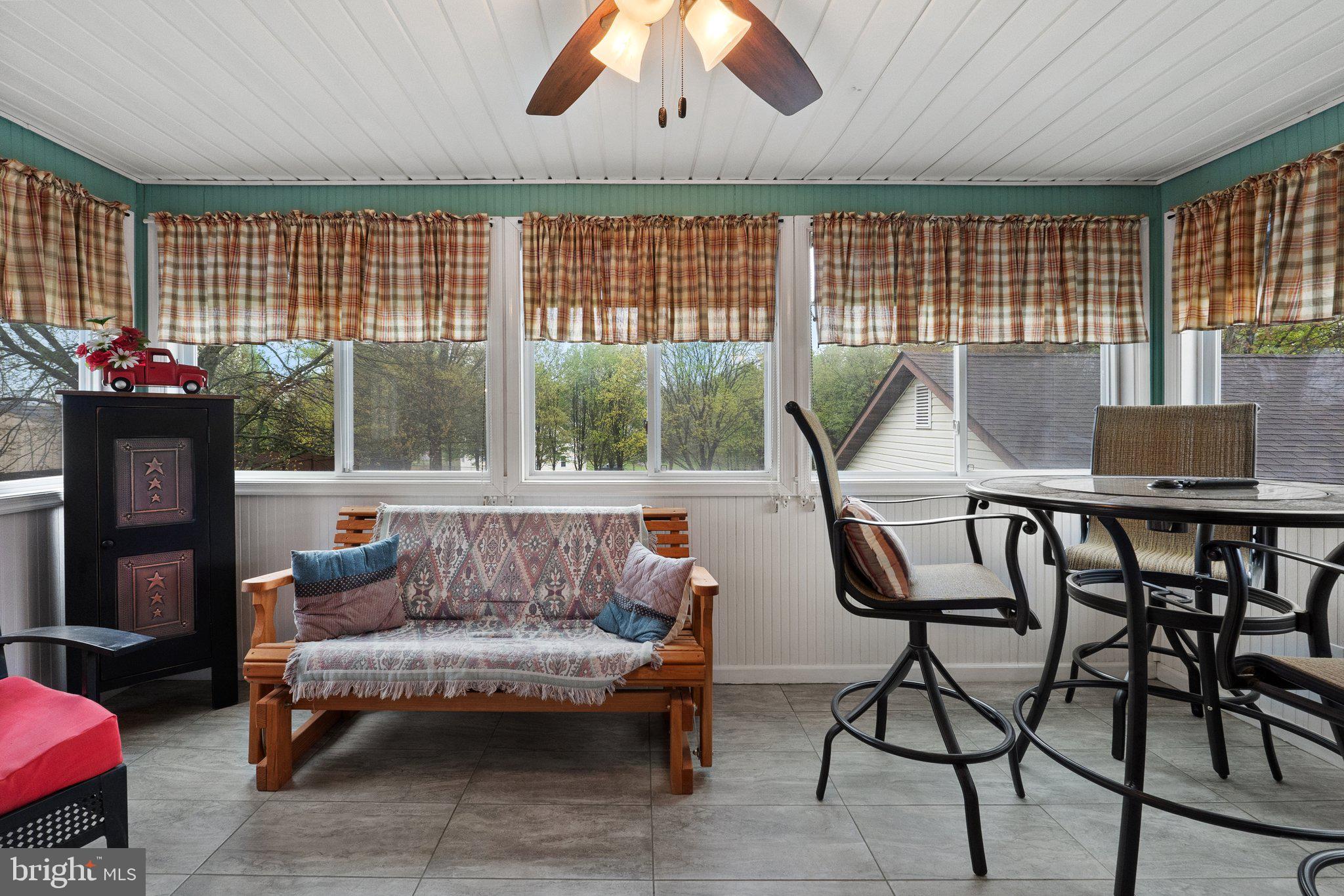 SPRING VALLEY - Residential