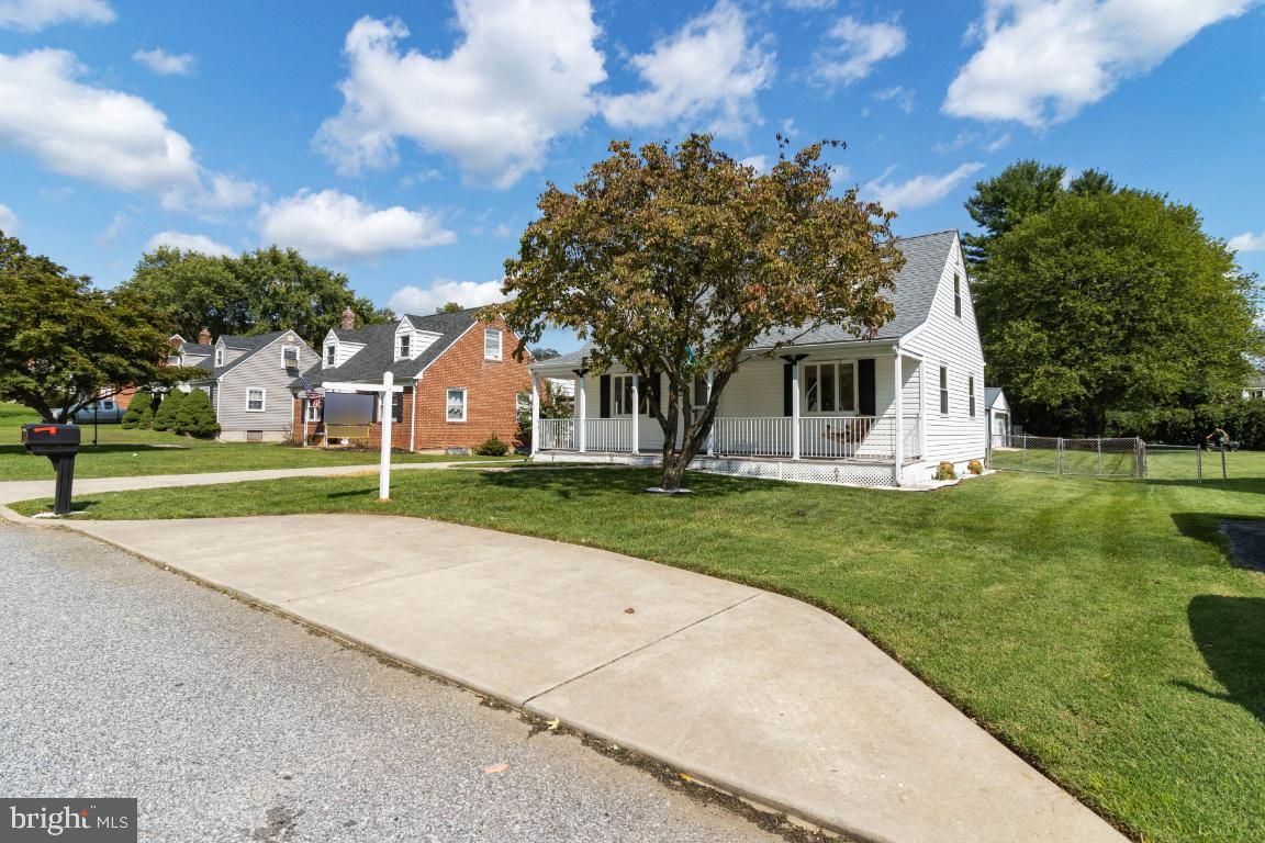 GREENTOP MANOR - Residential