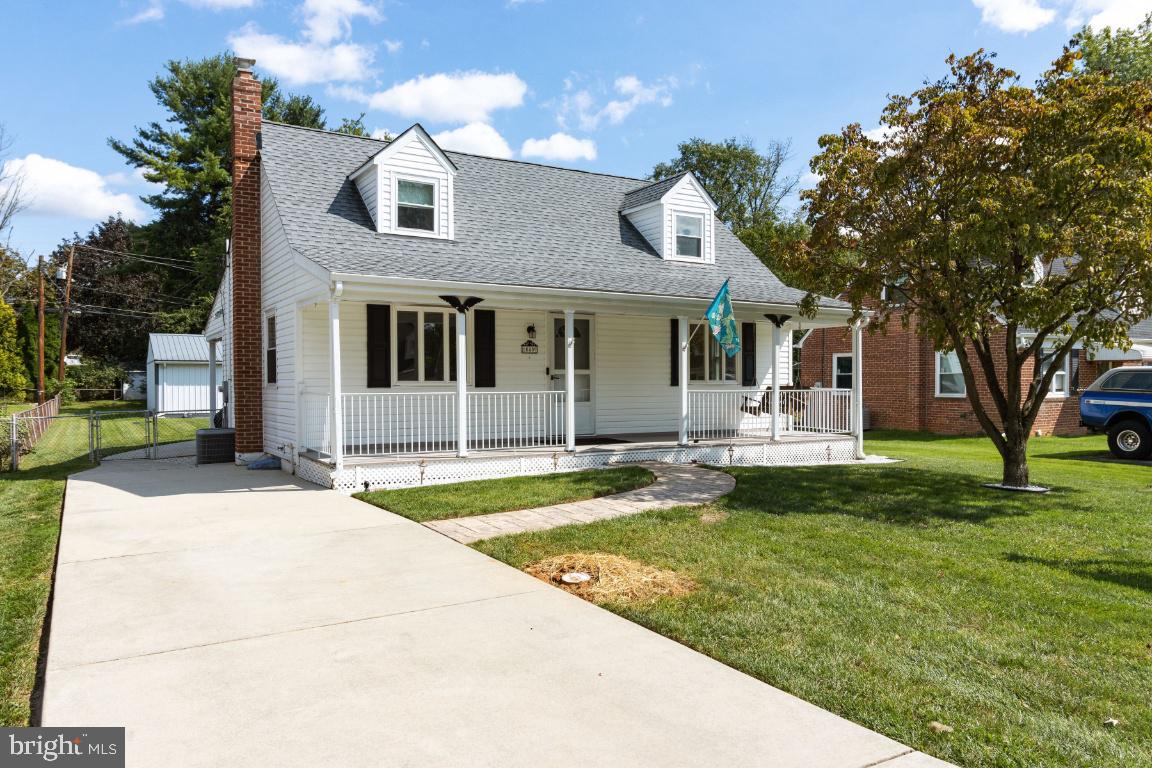 GREENTOP MANOR - Residential