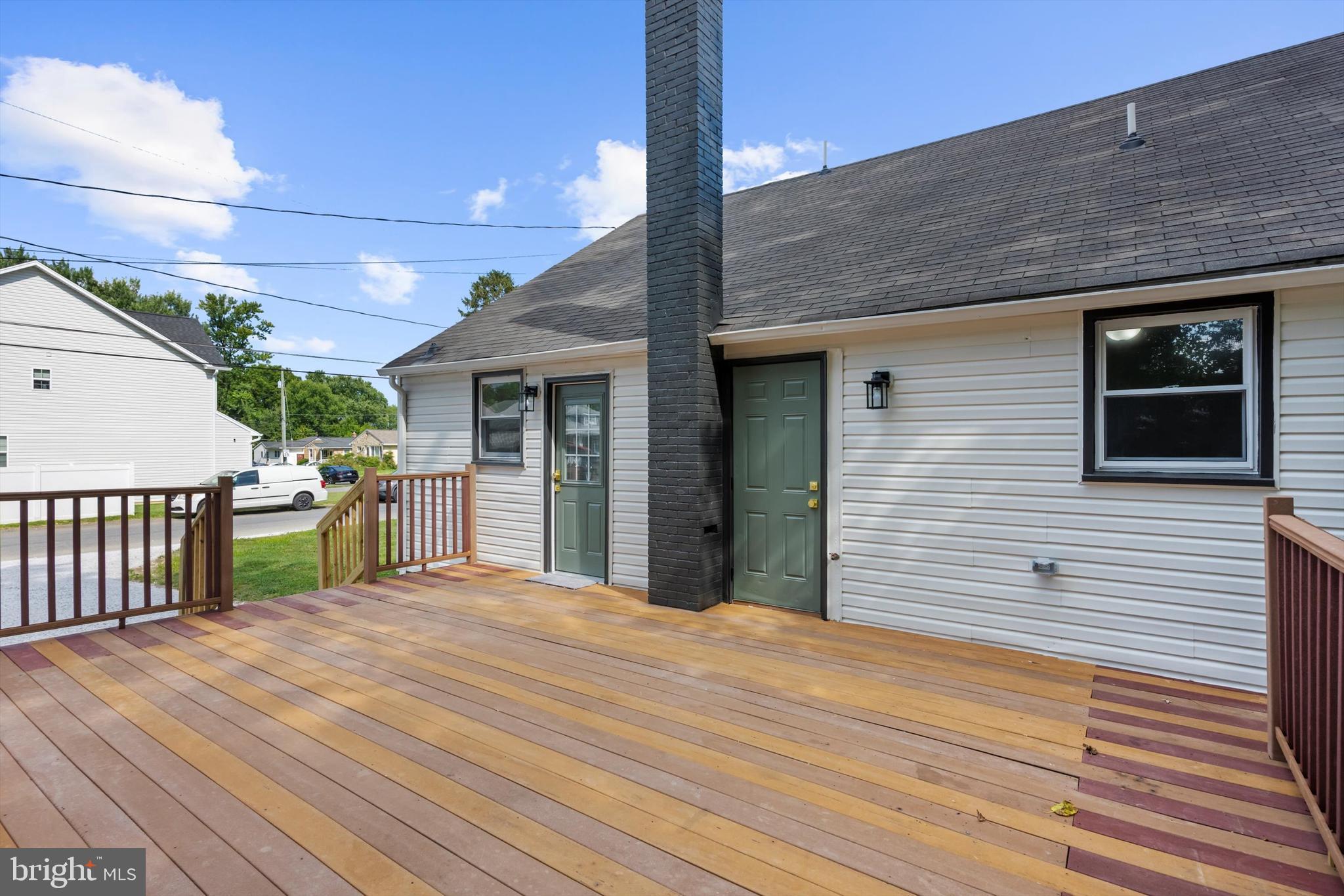 CATONSVILLE MANOR - Residential