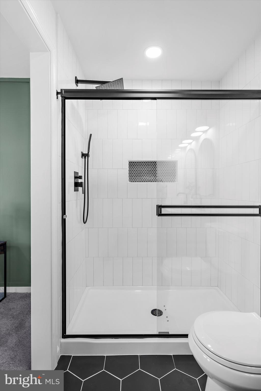 CATONSVILLE MANOR - Residential