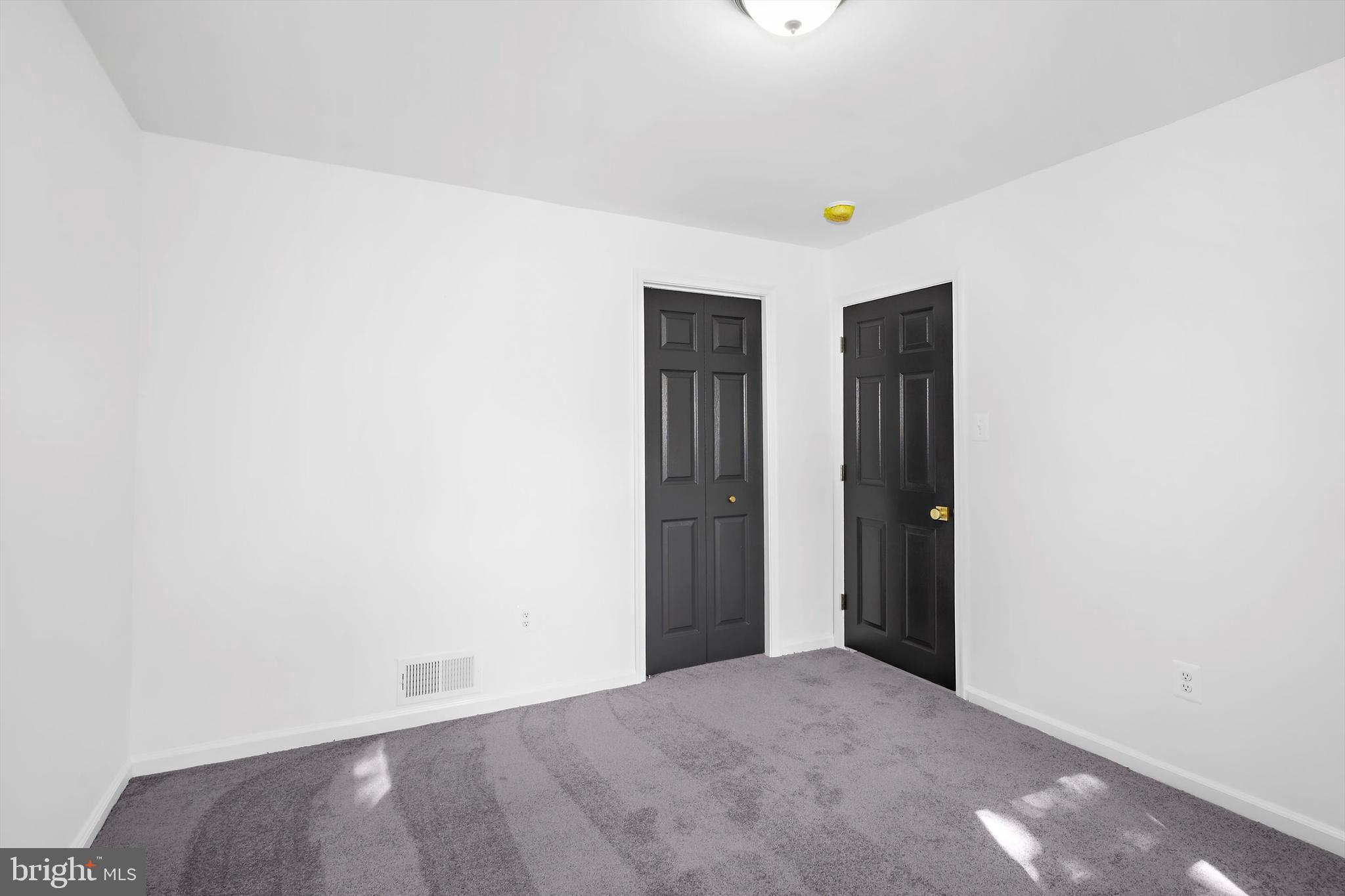 CATONSVILLE MANOR - Residential