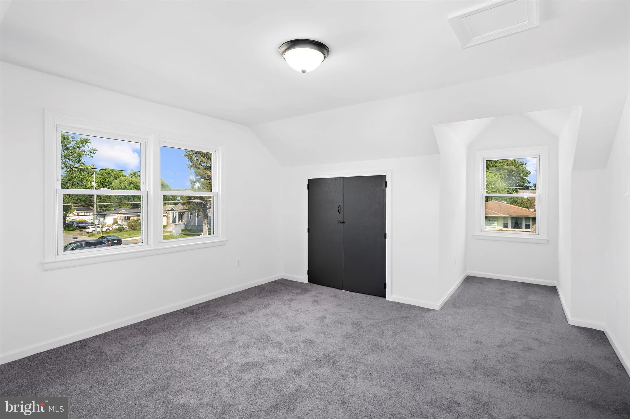 CATONSVILLE MANOR - Residential