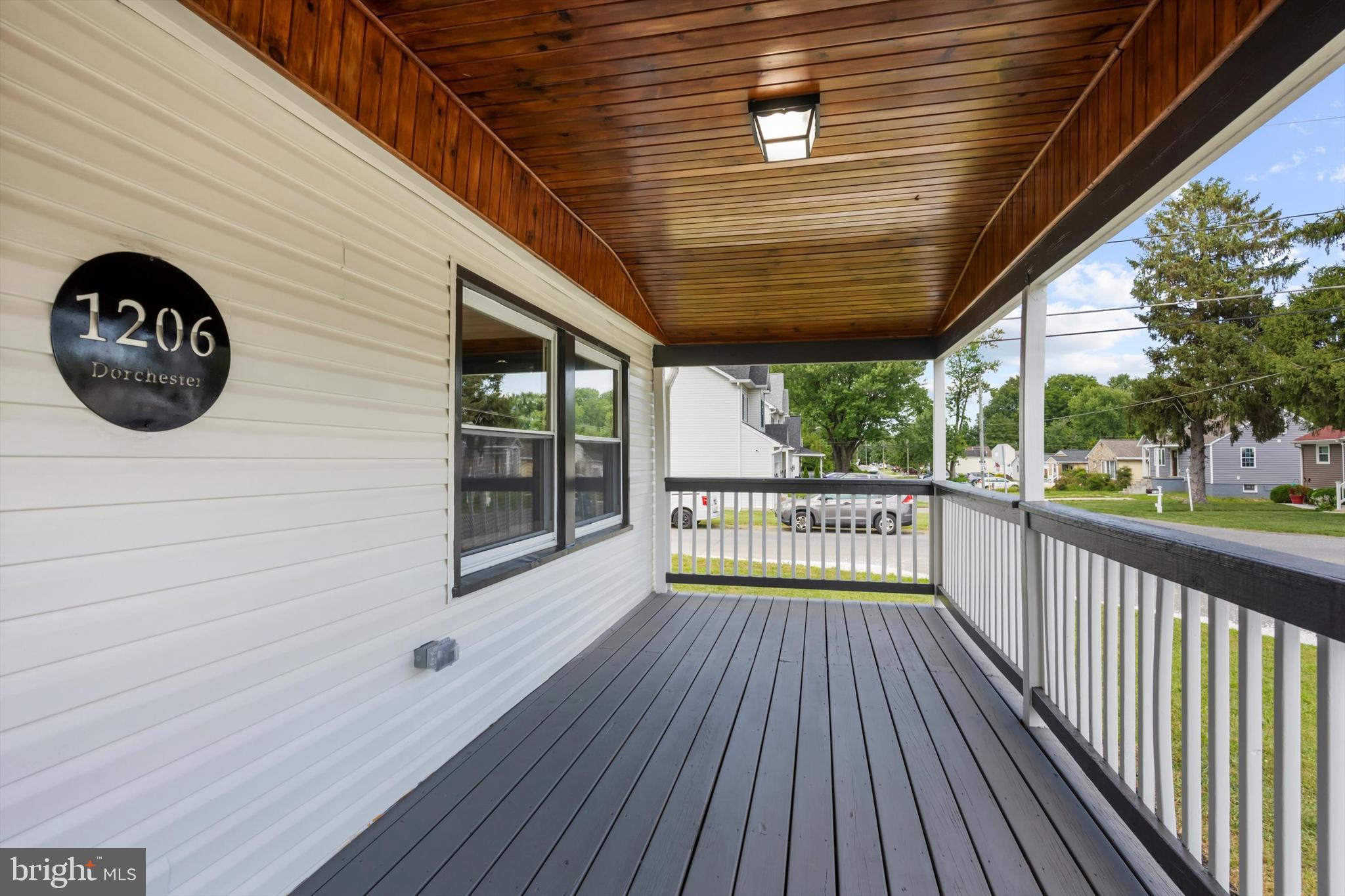 CATONSVILLE MANOR - Residential