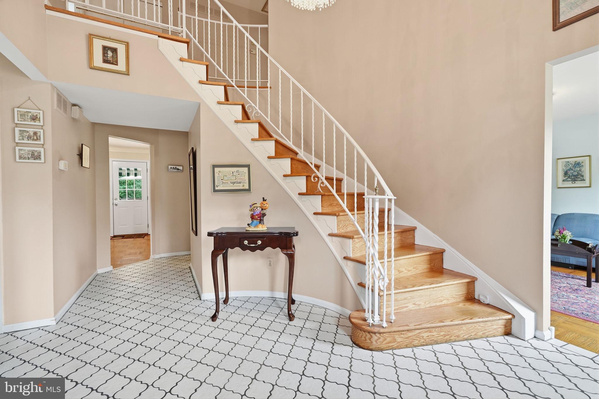 331 DOGWOOD LANE