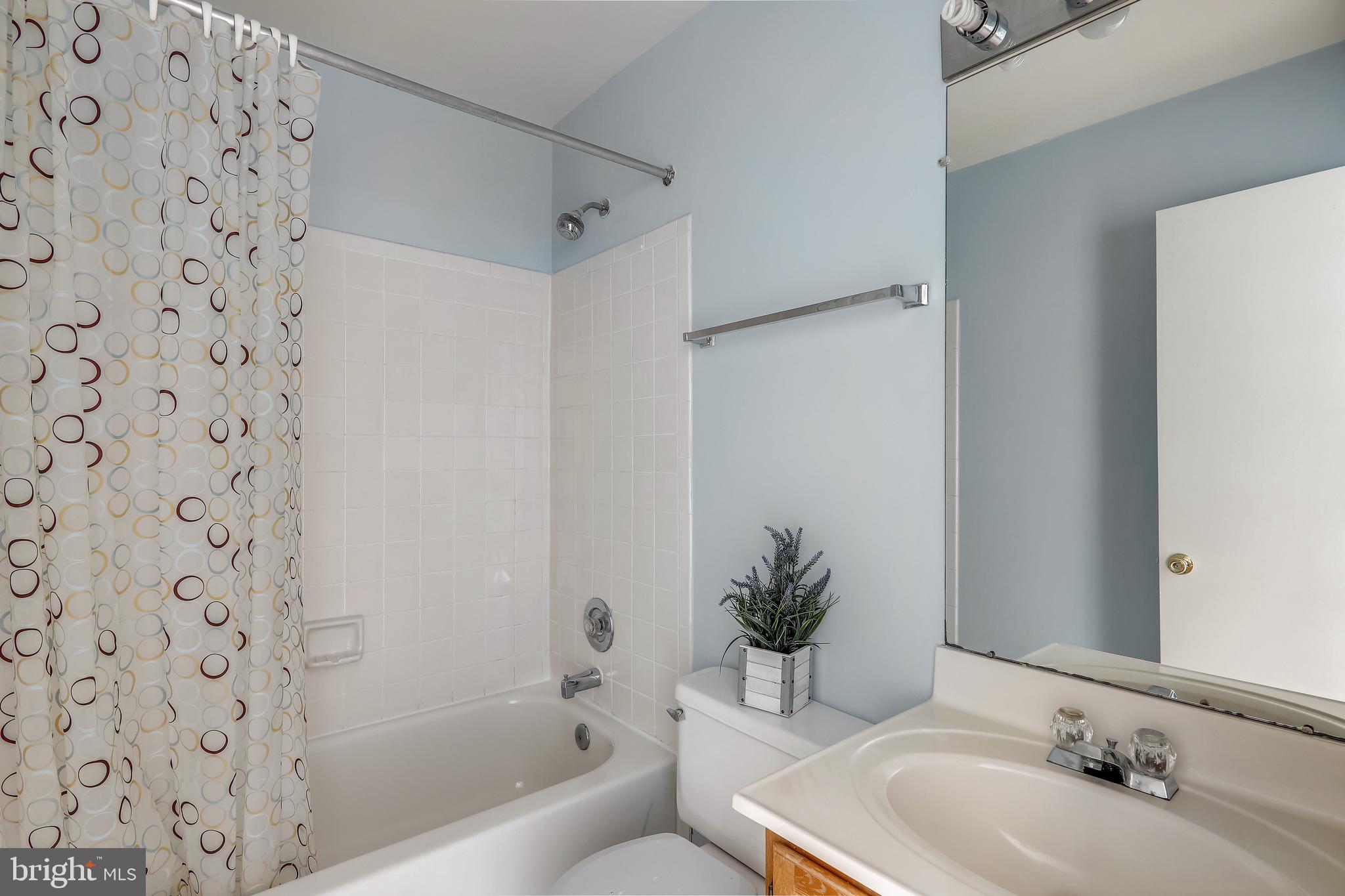 GREENBROOK - Residential Lease