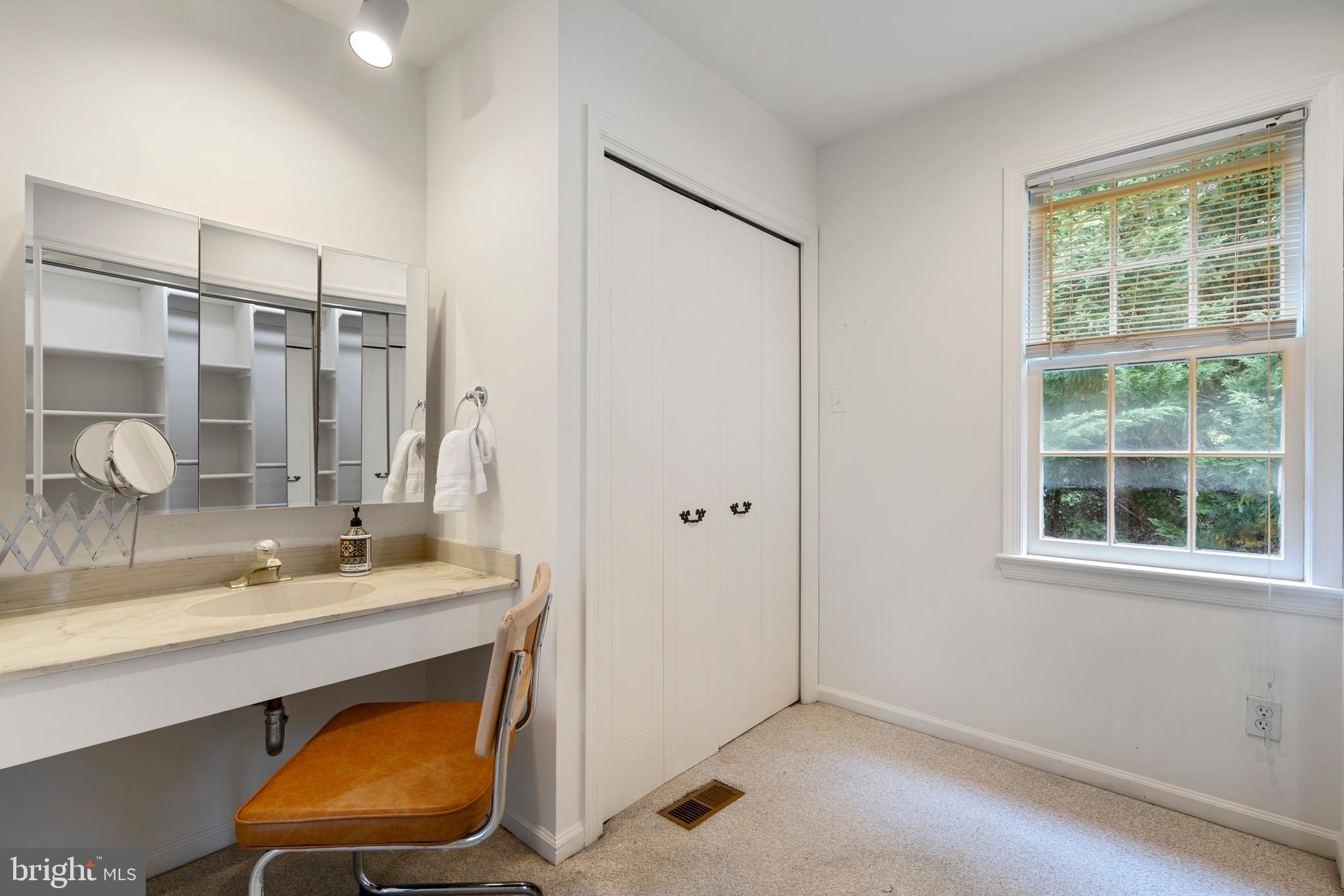 DOVER BALMORAL RIVERWOOD - Residential