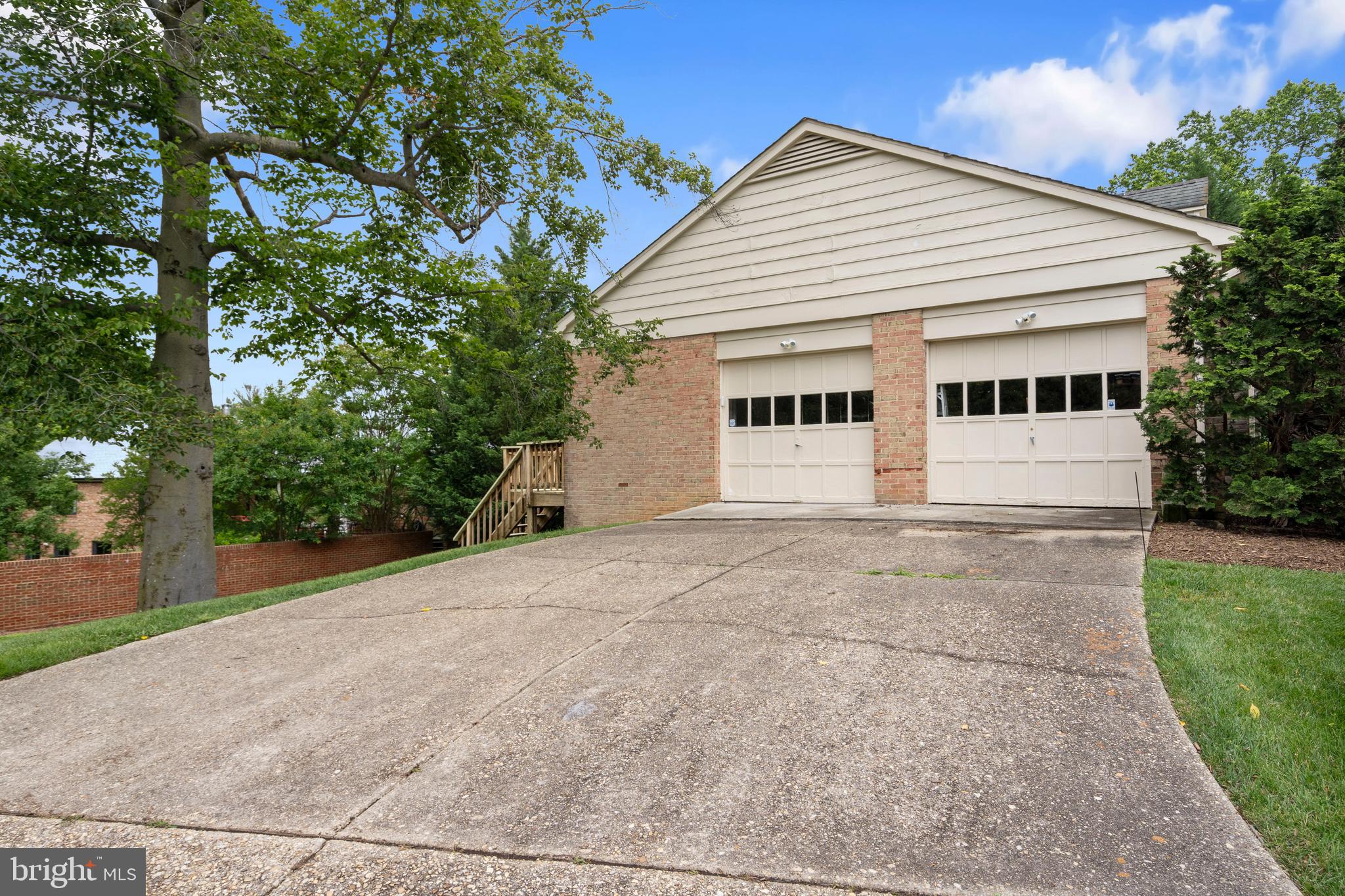 DOVER BALMORAL RIVERWOOD - Residential