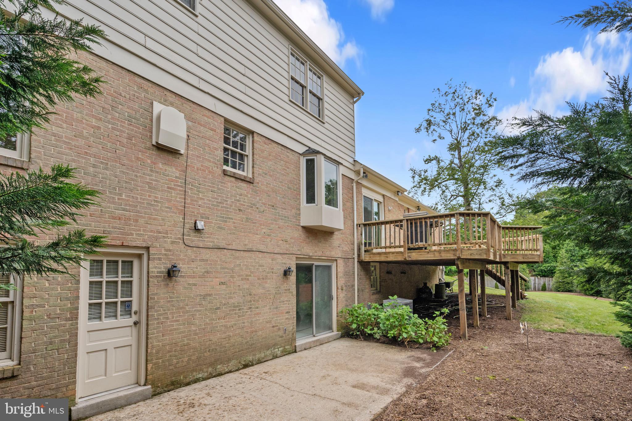 DOVER BALMORAL RIVERWOOD - Residential